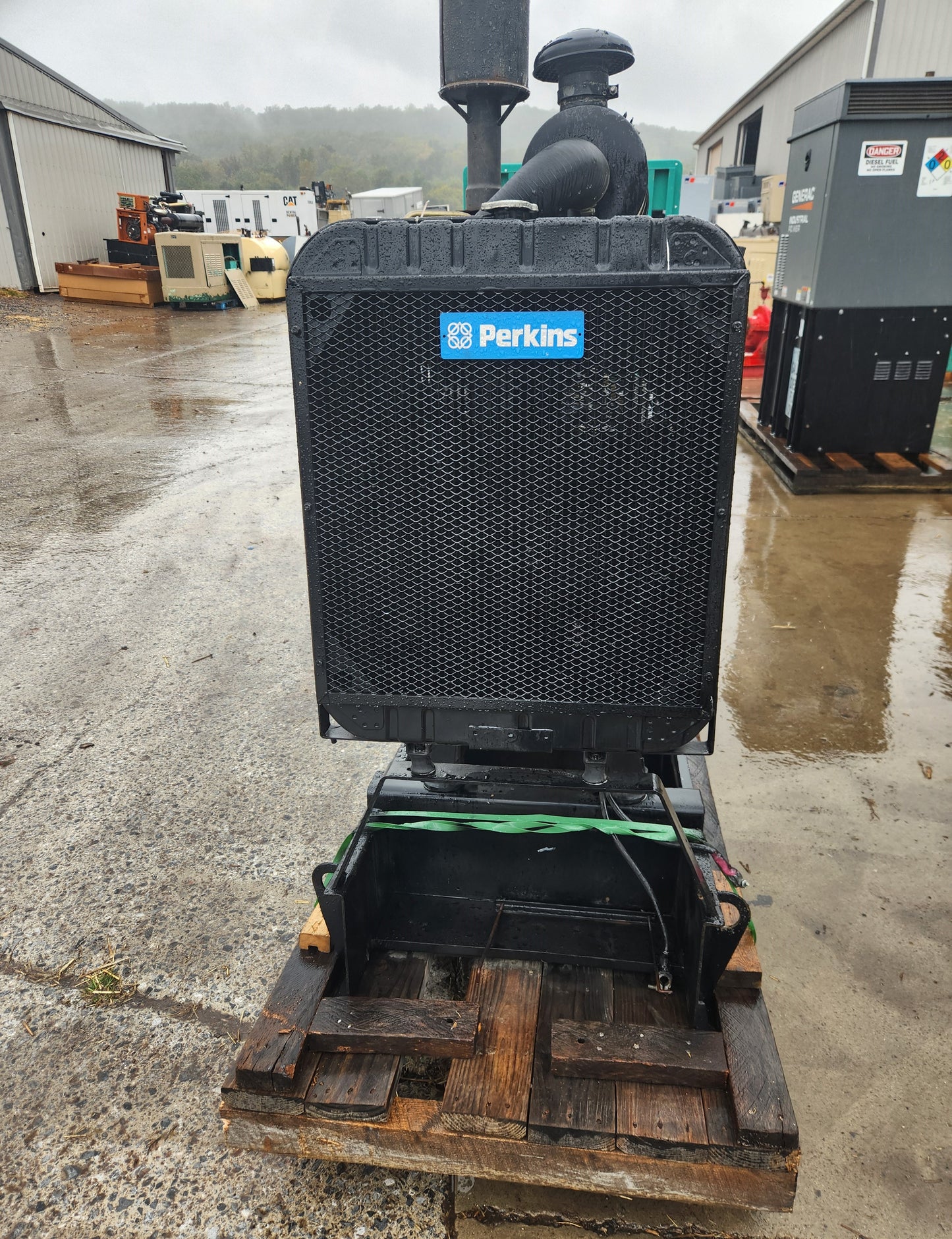 60KW Diamond 4-236 Perkins Generator '01 39hrs TESTED-17522