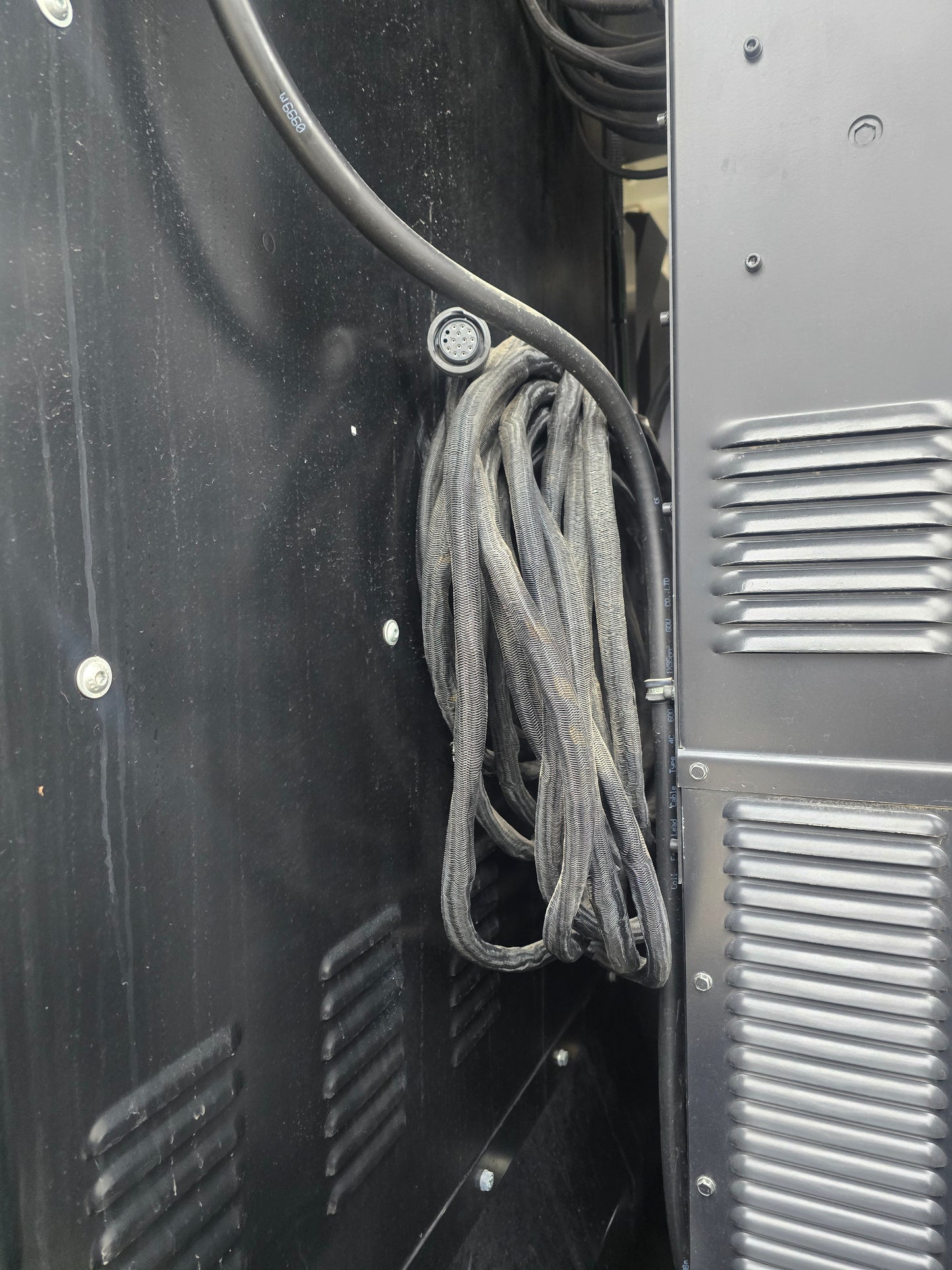 320KW JCB Volvo Penta Diesel Generator Trailer Multi Phase 1413 Hrs TESTED