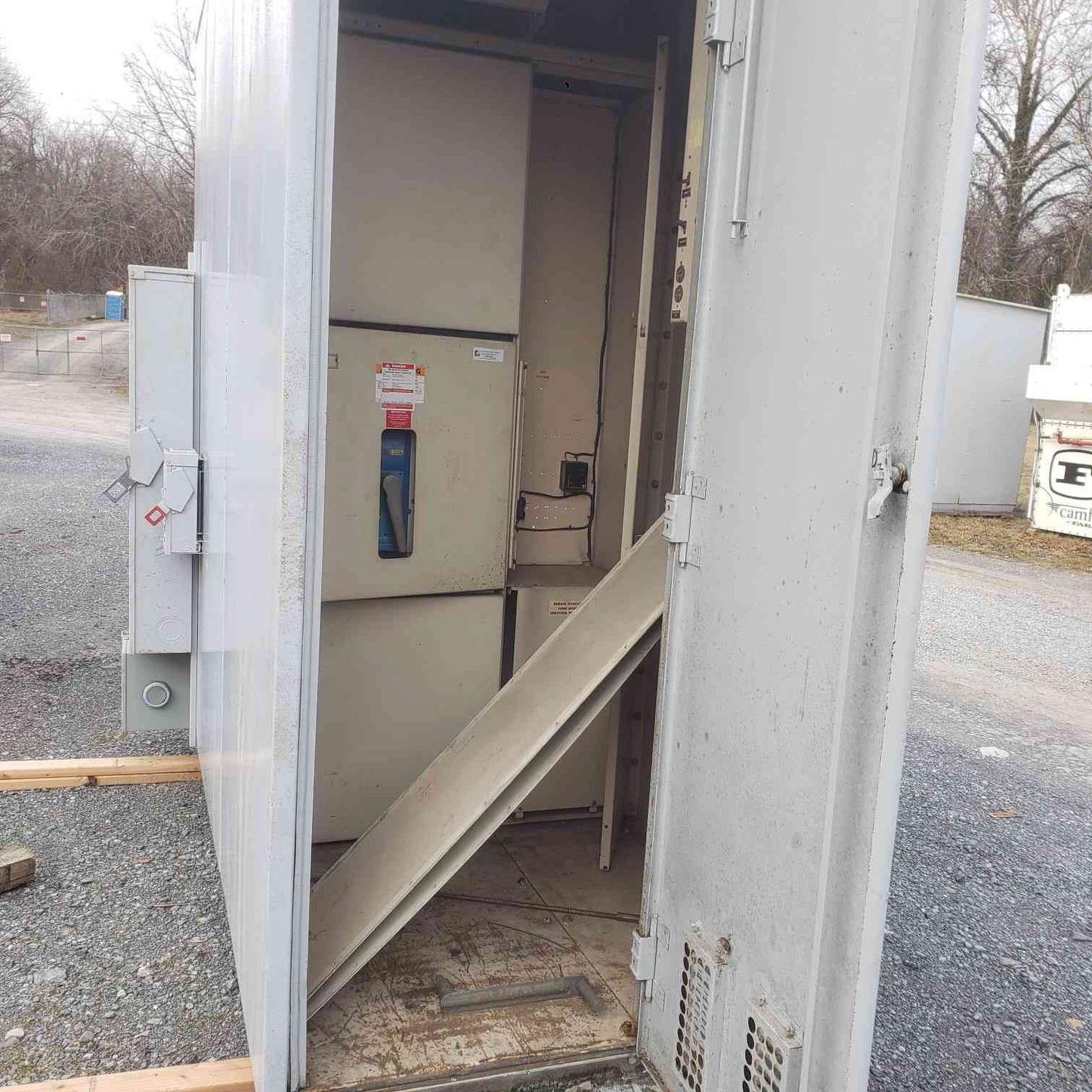 Outdoor Electrical Enclosure with Breaker Main & Safety Disconnect (SKU: 111834)