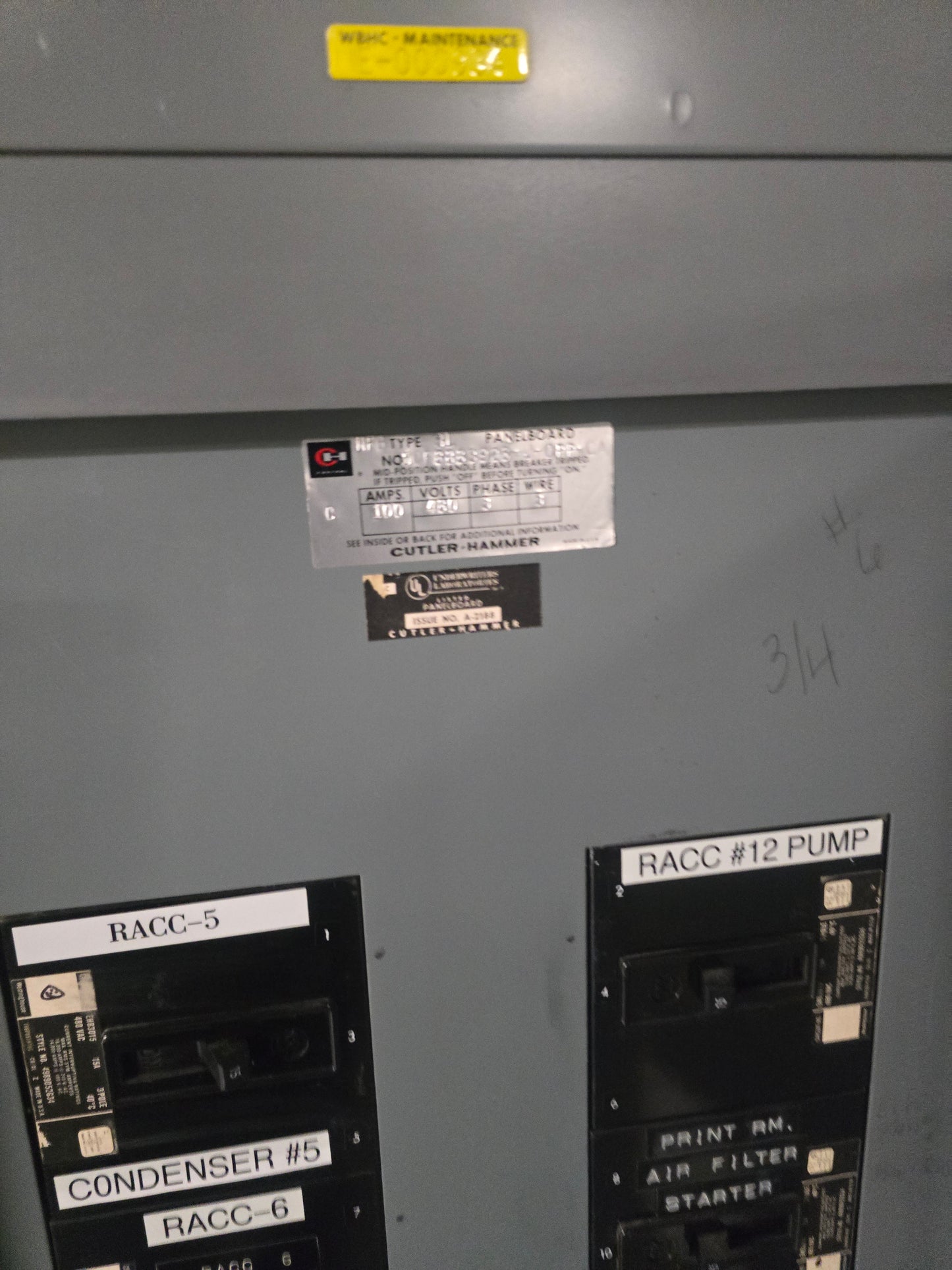 Cutler-Hammer 100 Amp 480V 3 Phase Panelboard Distribution Electrical Panel