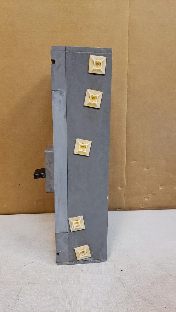 800A Westinghouse HMCG3800F Circuit Breaker(S6LLST8261)