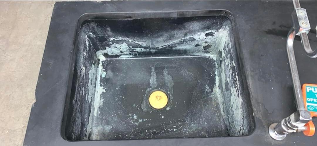 55" St Charles Black Epoxy Sink Bundle(S6LLST7134)