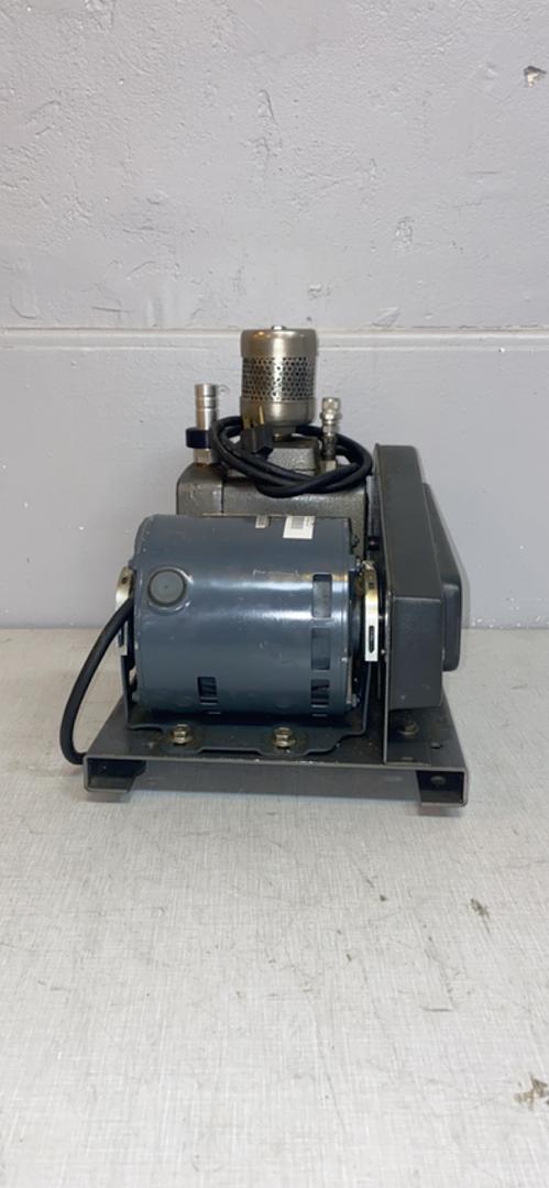 Precision Laboratory Vacuum Pump w/GE 5KC38RN4X 3/4HP Motor(S6LLST5384)