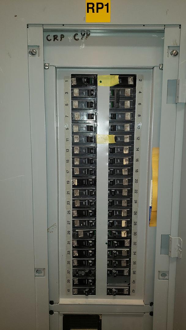 GE 200A 240V Loaded Breaker Panelboard w/ Main(S6LLST10646)