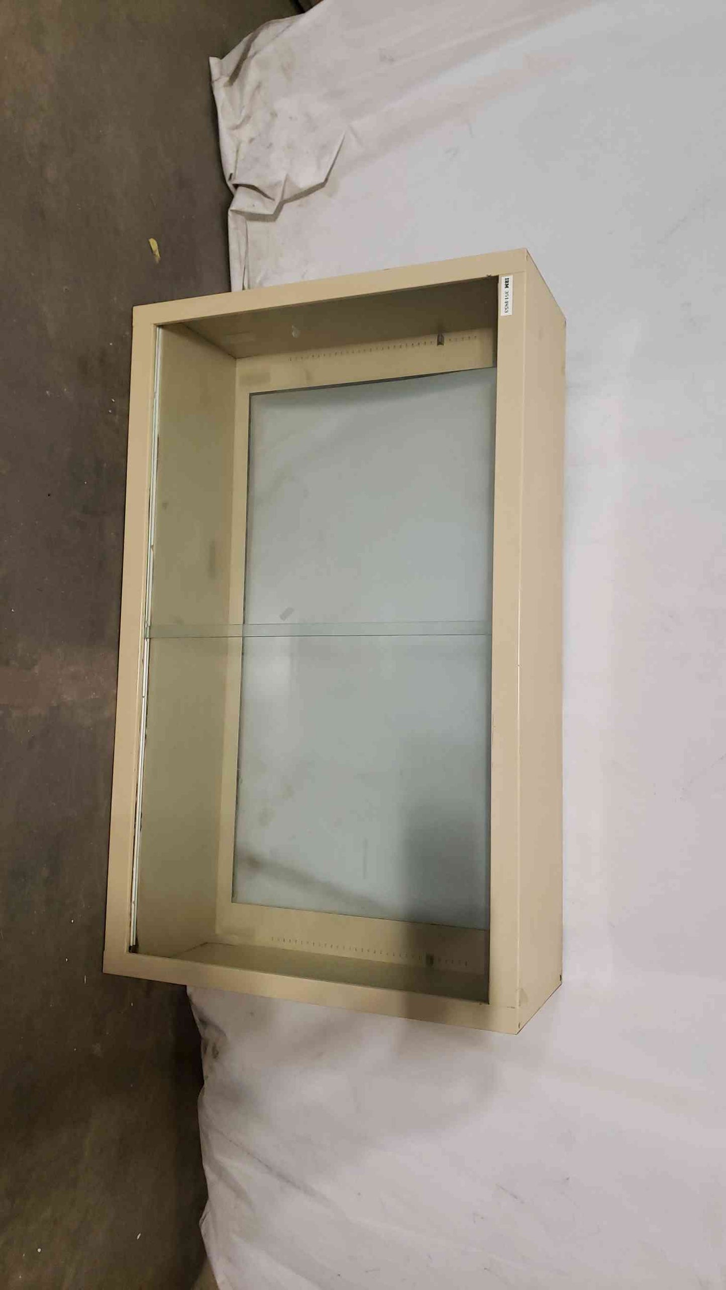 47" Glass Door Overhead W/ Glass Back(100087)