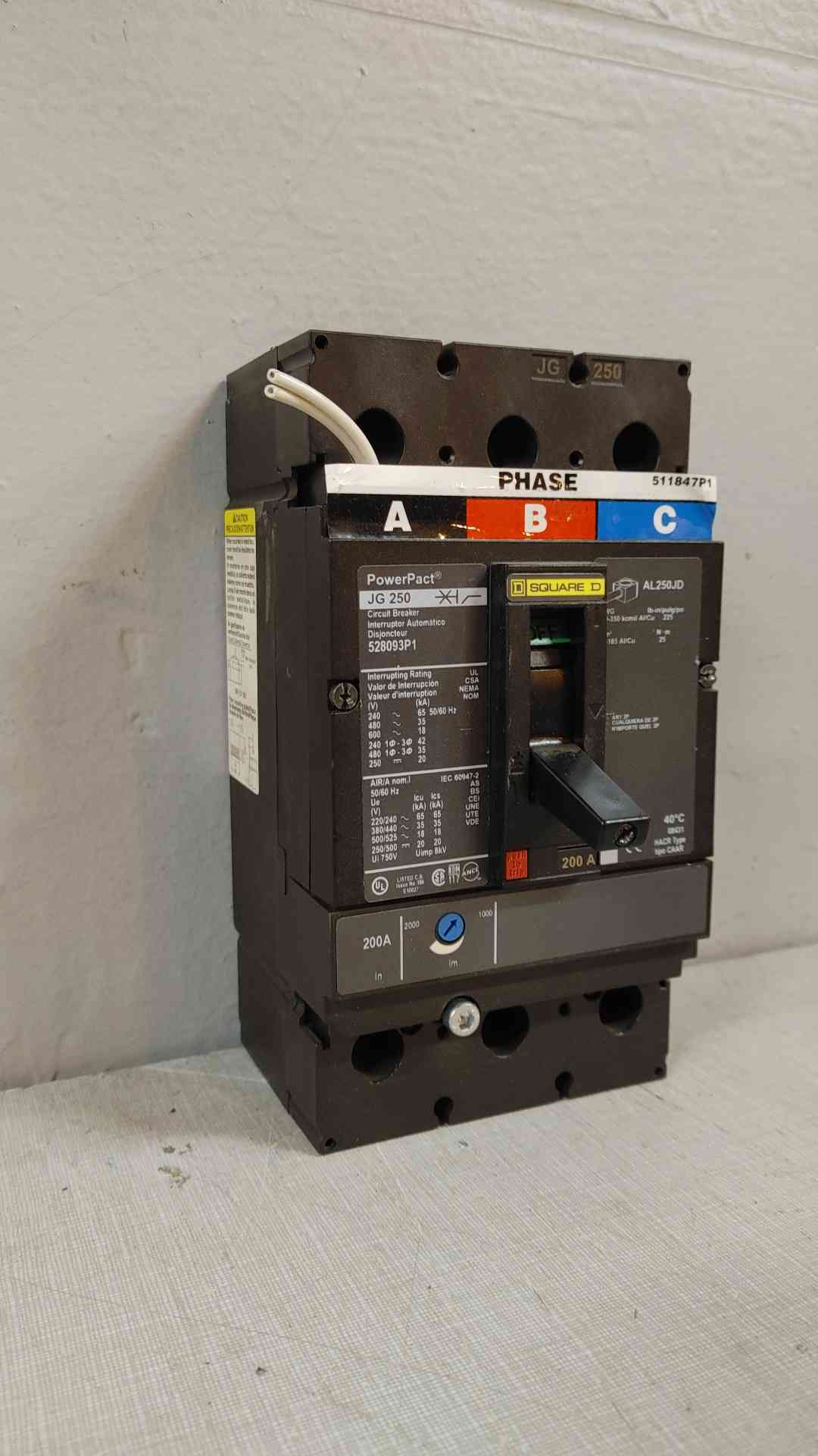 Square D PowerPact 200A 3 Pole Circuit Breaker JG 250(104637)