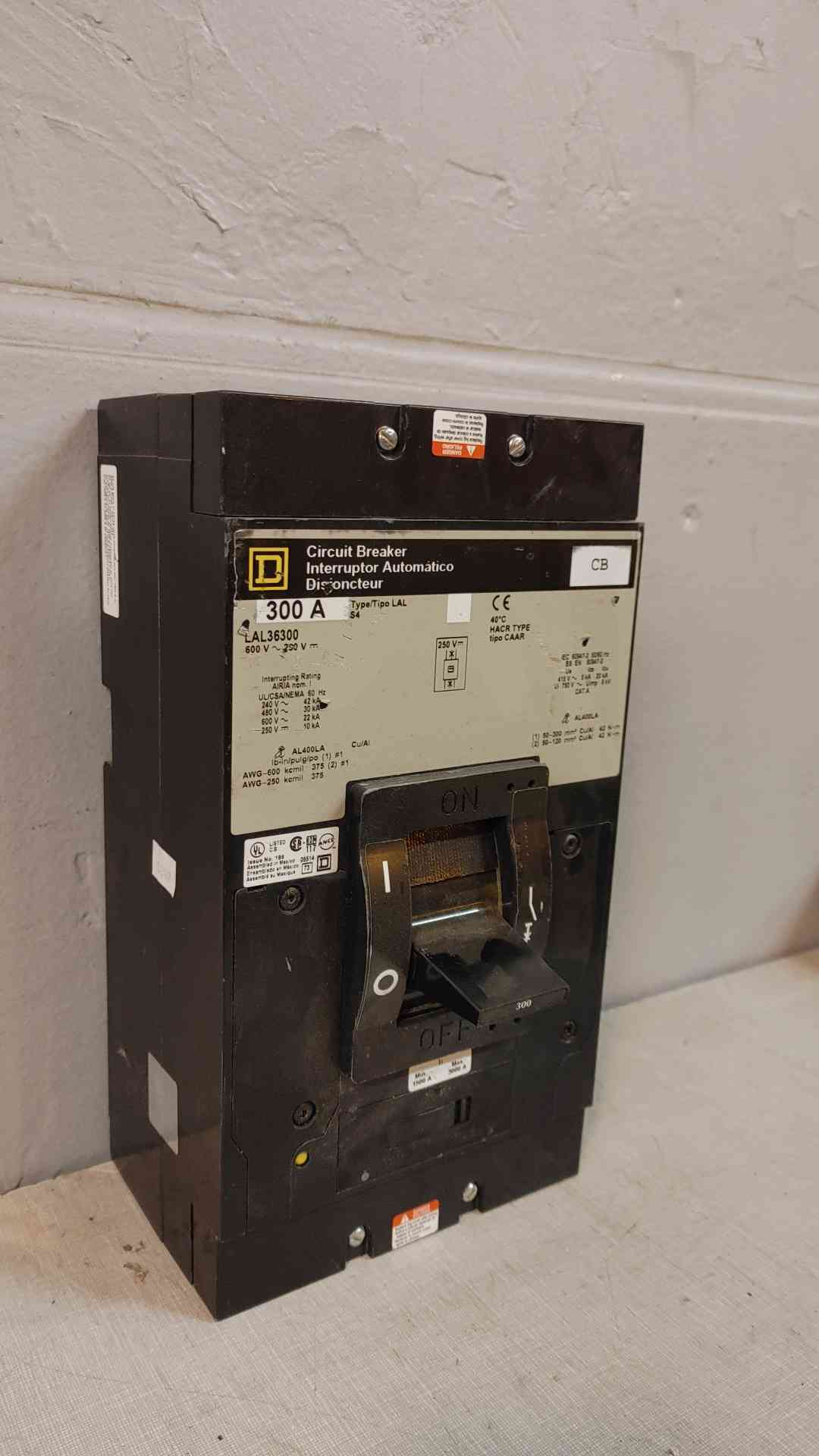 Square D 300A Circuit Breaker 600V 22KA LAL36300(104639)