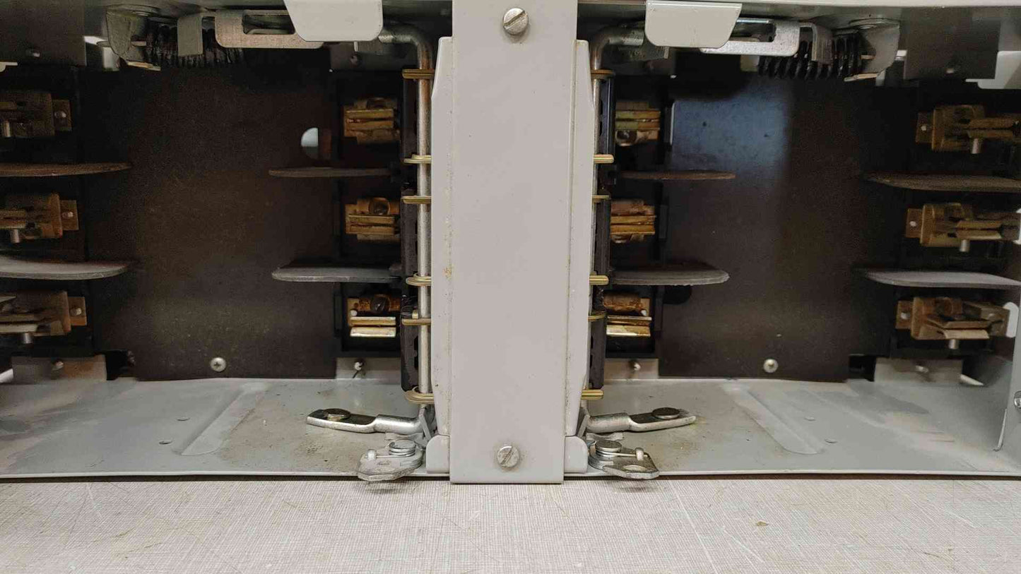 Siemens I-T-E 3 Pole Vacu-Break Switch 100A 3PH V7E3633(104833)