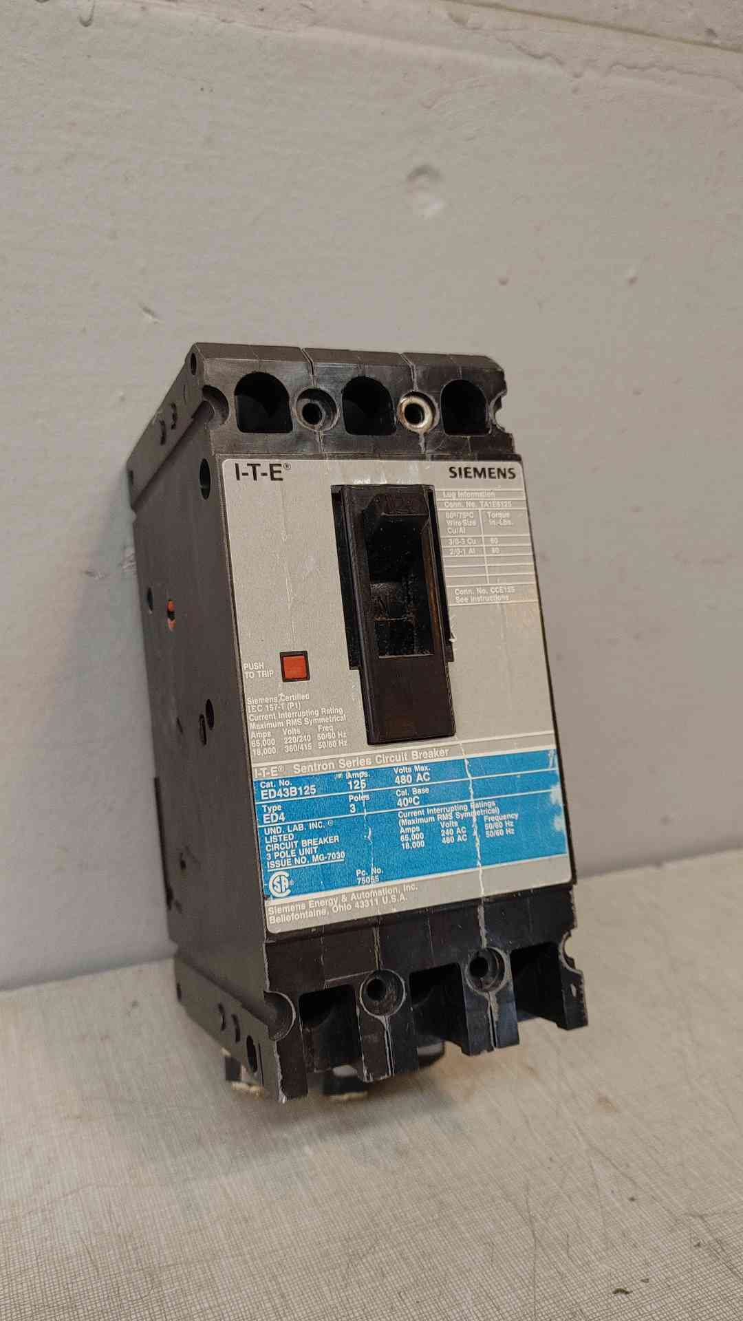 Siemens I-T-E 125A 3 Pole Sentron Series Circuit Breaker 480VAC ED43B125(104838)