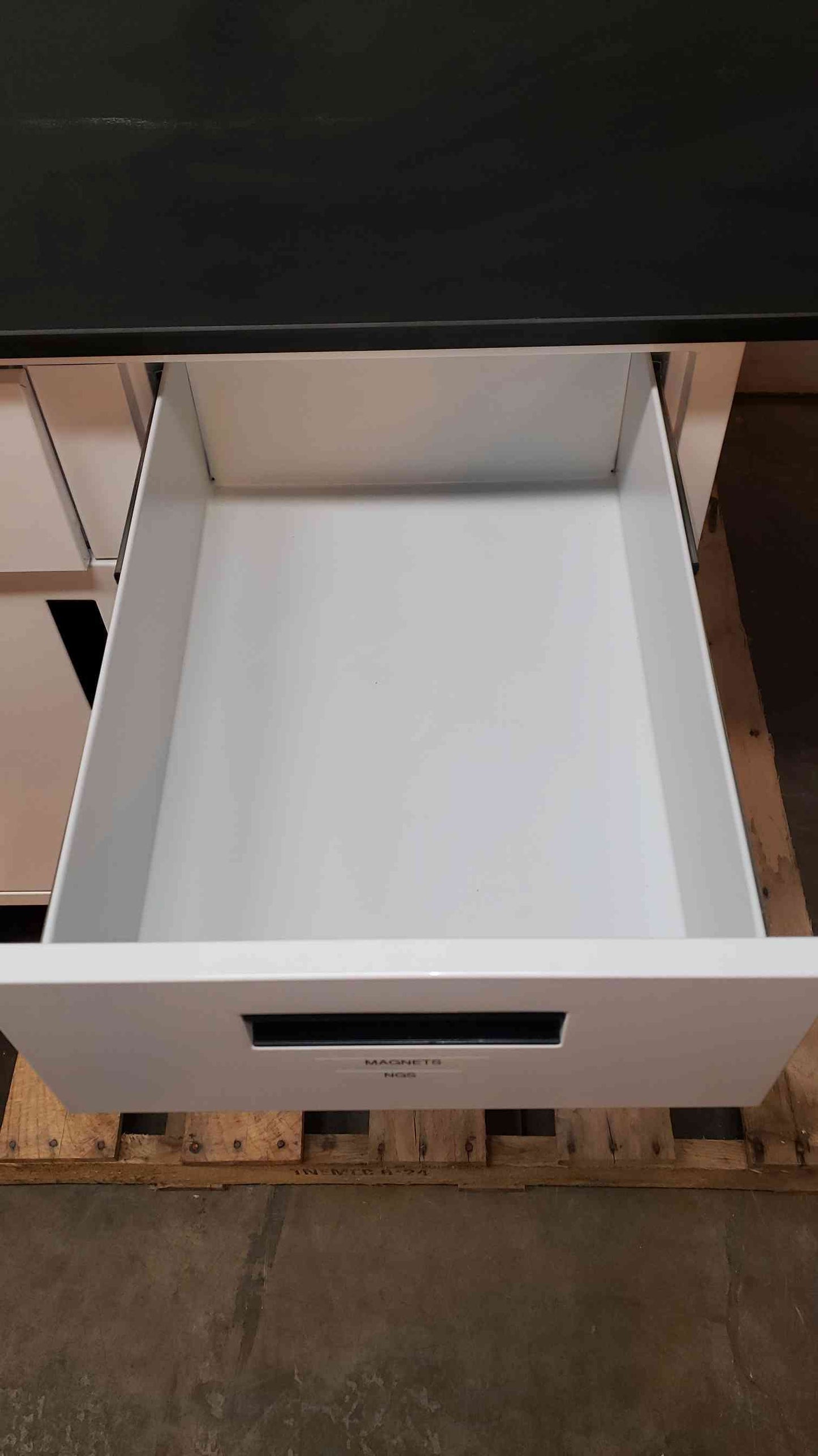 Recessed 3' Mixed Casework W/ Countertop(105063)