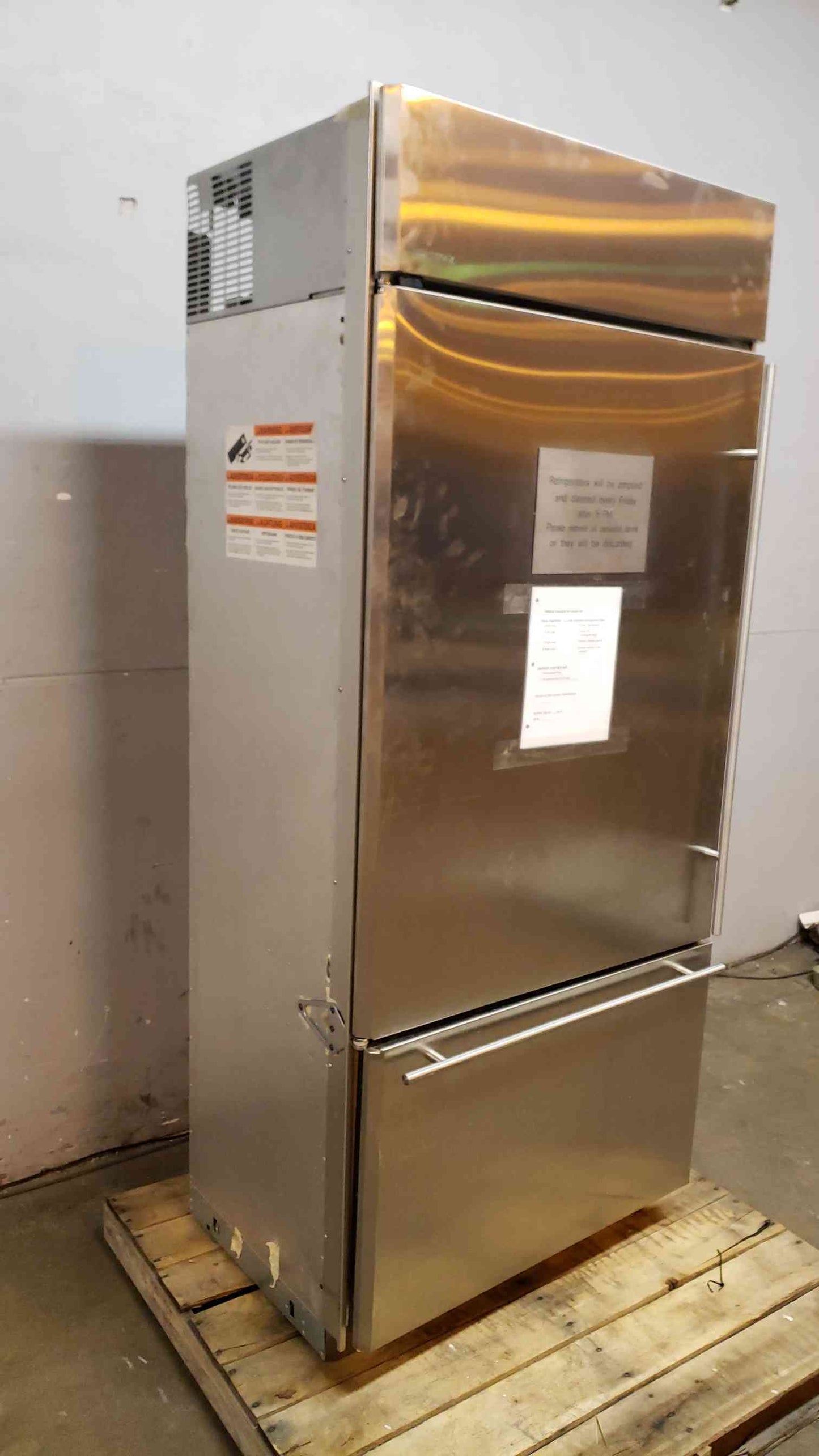 Monogram Stainless Steel Refrigerator/Freezer (SKU: 106620)