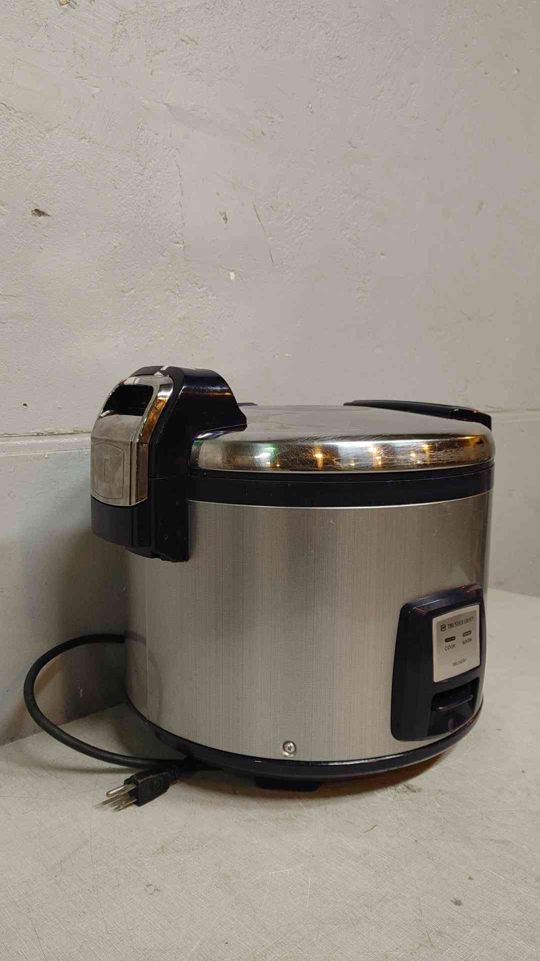 Thunder Group Electric Rice Cooker/Warmer 120V 1460W SEJ3201