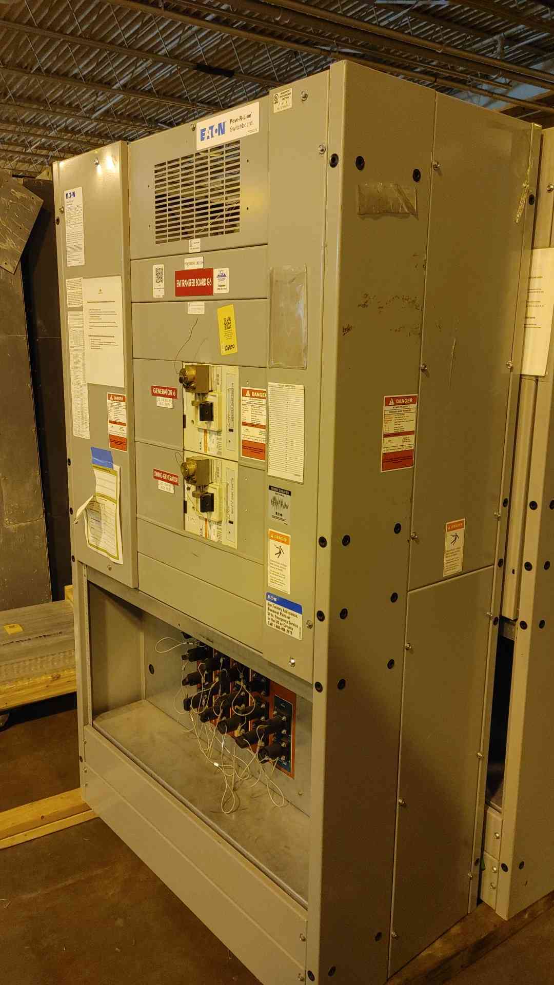 Eaton Pow-R-Line Switchboard 480VDC 3W 3PH 1200A 2x N1200K Breaker