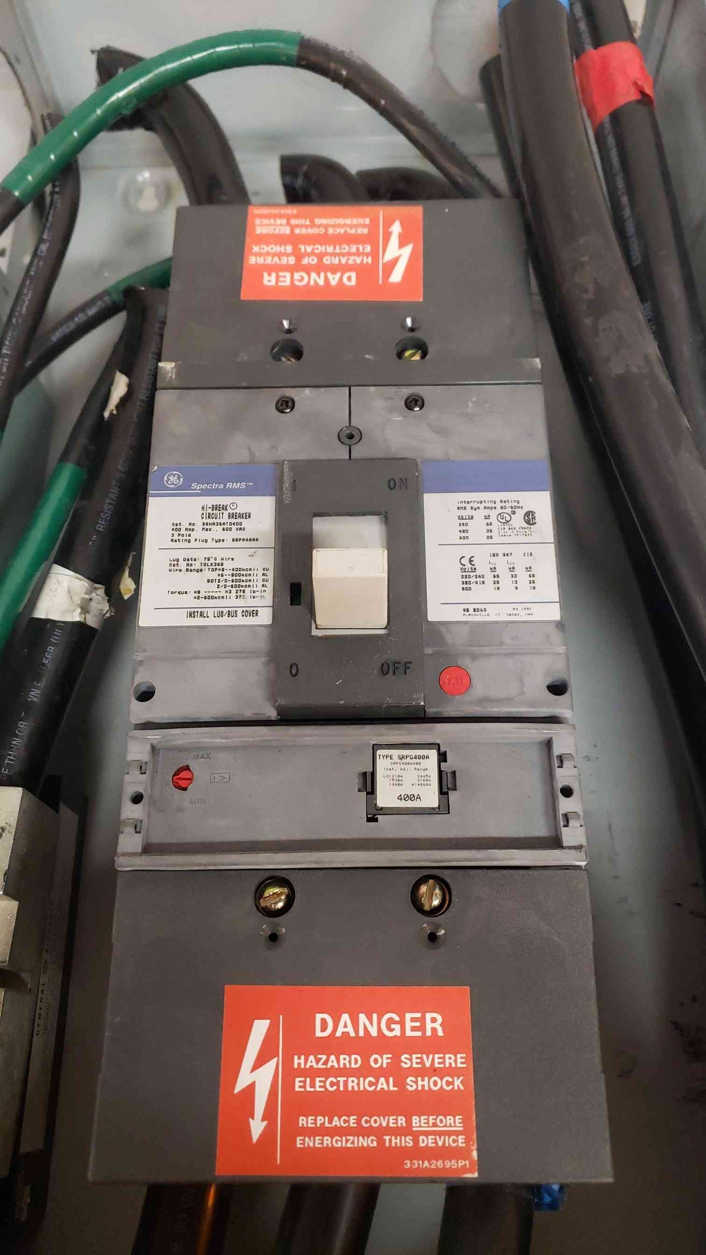 GE 400A Circuit Breaker Enclosure SGHA36AT0400 (SKU: 106901)