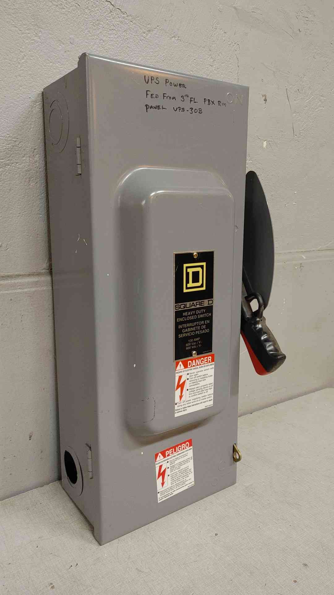 Square D Heavy Duty Enclosed Switch 100A 600VAC 600VDC