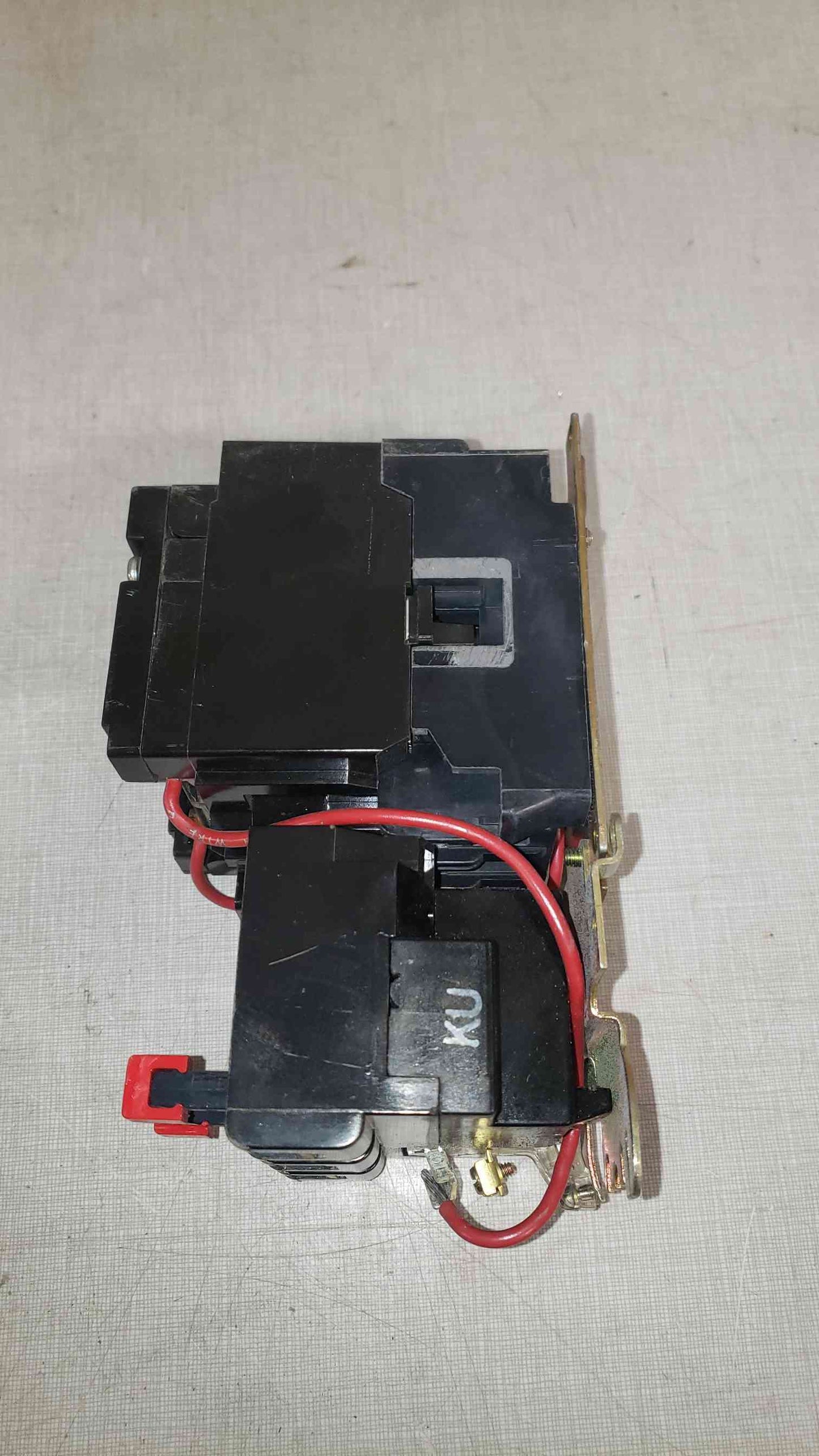 *Pickup Only* Square D 8536-SAG-12 SerB Motor Starter 1.5-2HP 600VAC Nema Size 00 240V Coil