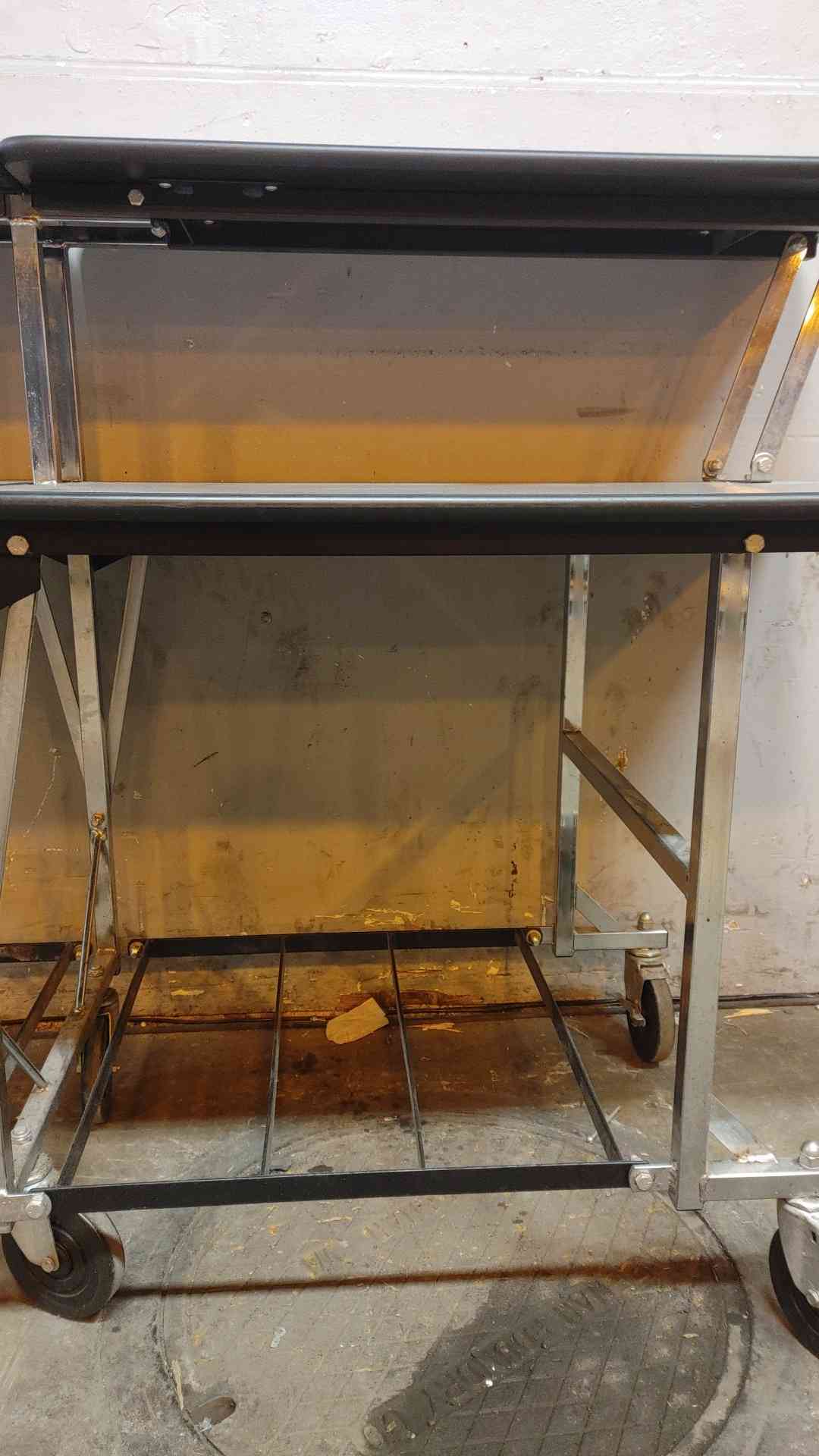 6' Rolling Collapsible Table