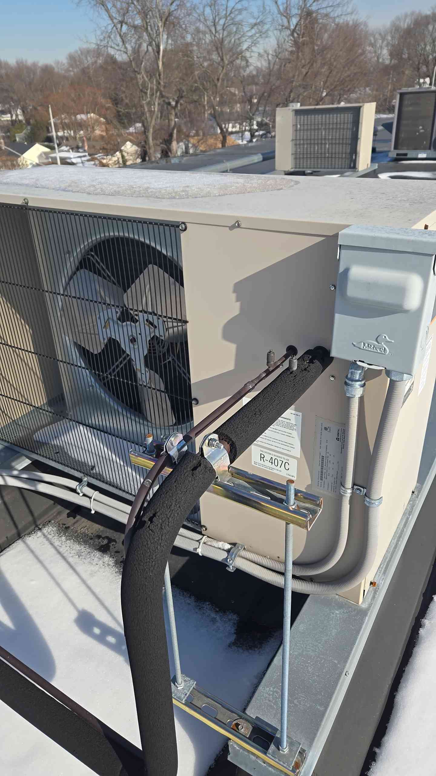 Vertiv PFH037A-PLN Condenser 208/230V 1PH 2019 (107403)