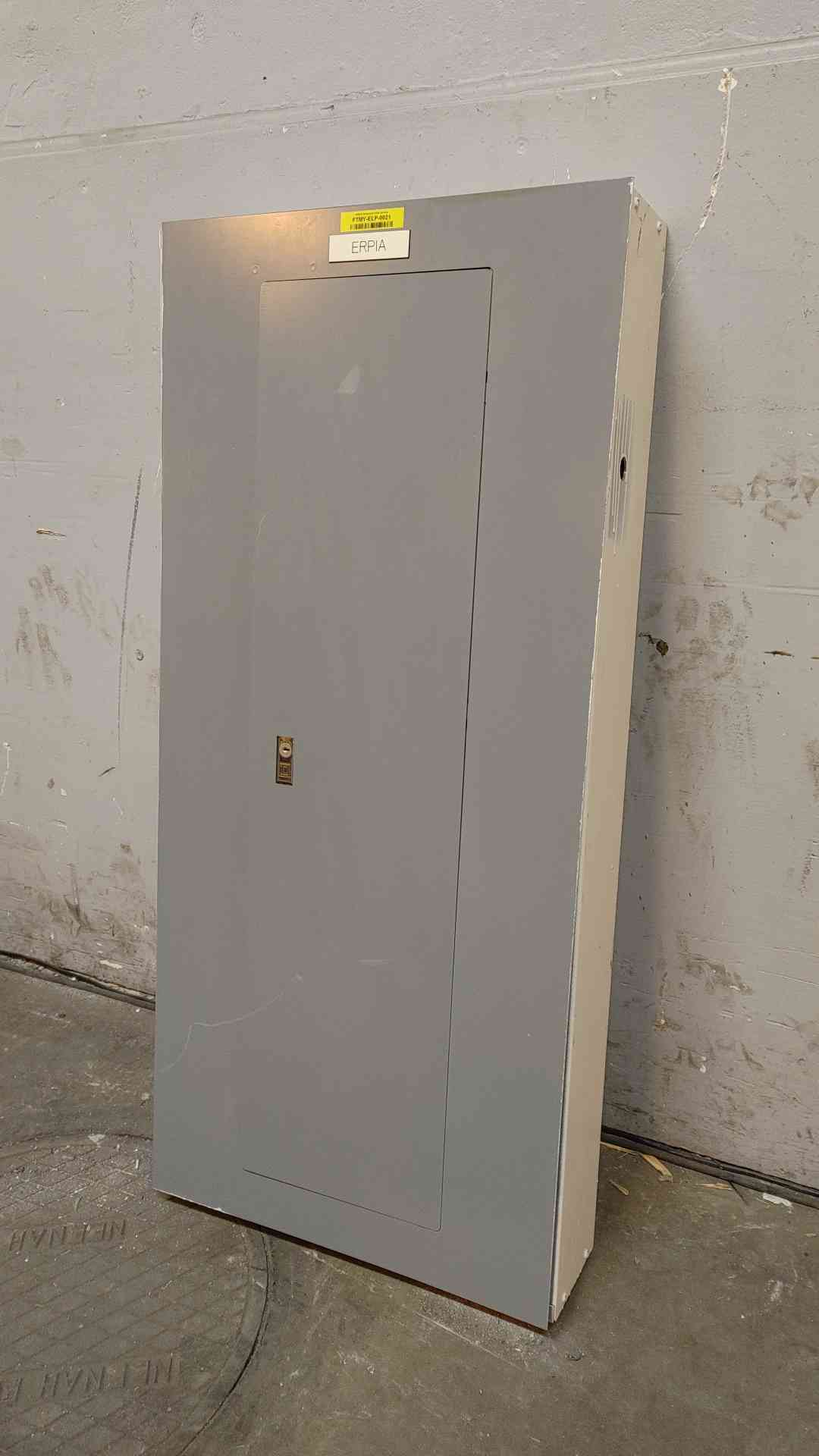 Square D NQOD Panelboard 100A 208Y/120V 3PH 4W MHC44S