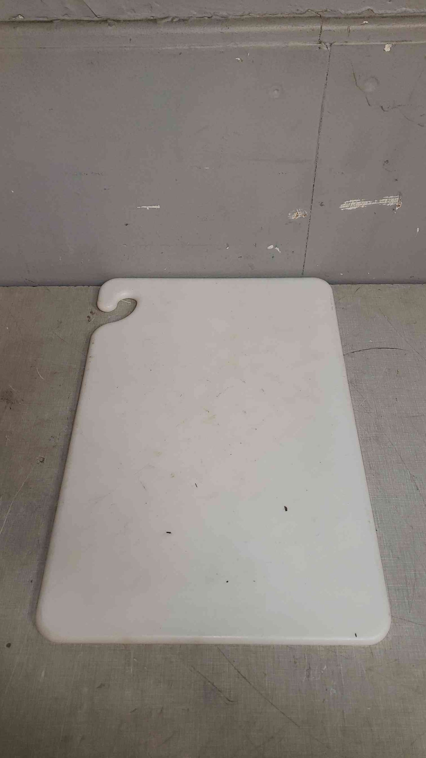 San Jamar 18"x12" White Cutting Board (SKU: 107470)