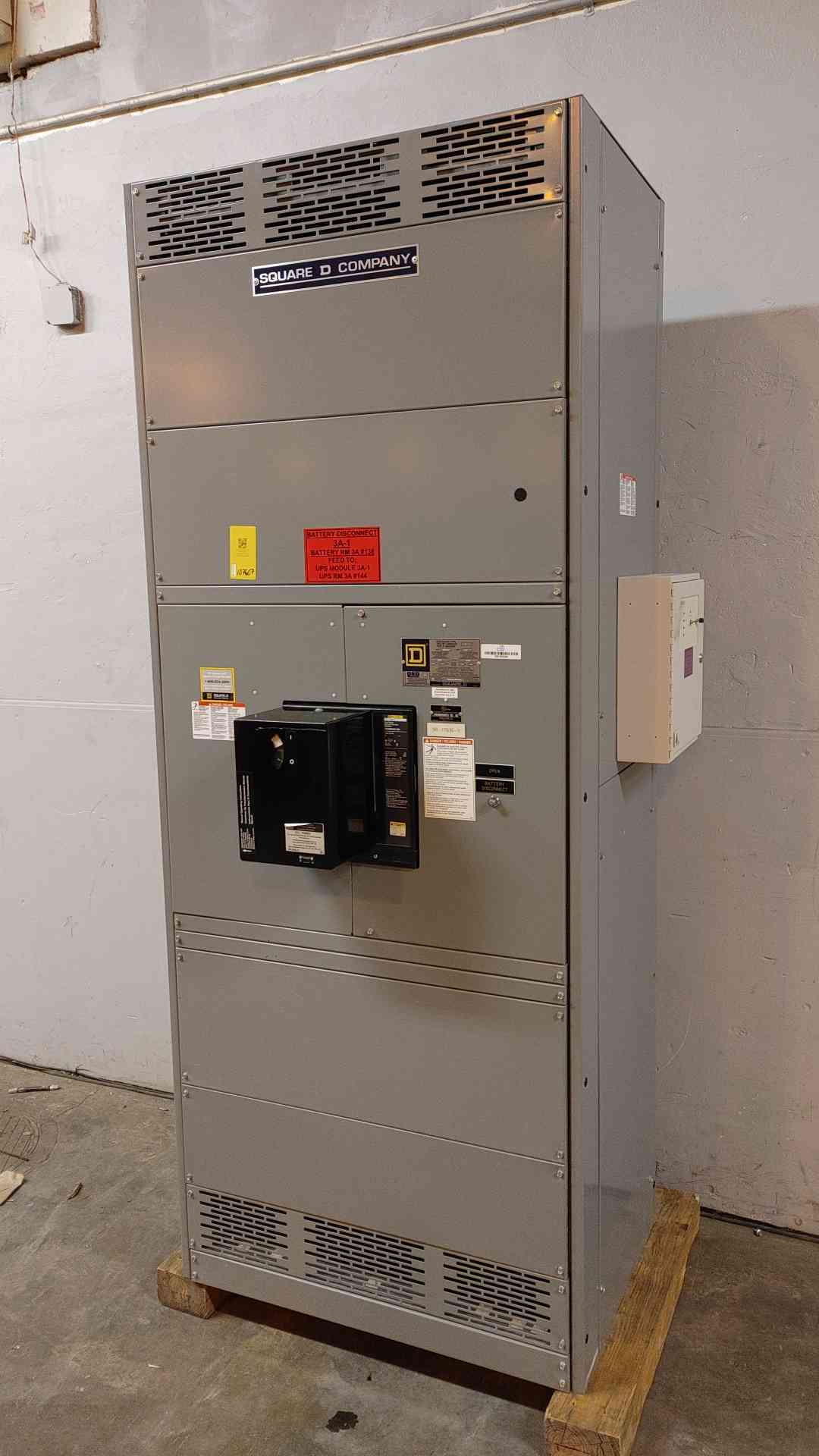 Square D QED Power Style Switchboard 2000A Disconnect PAF362000DC1226