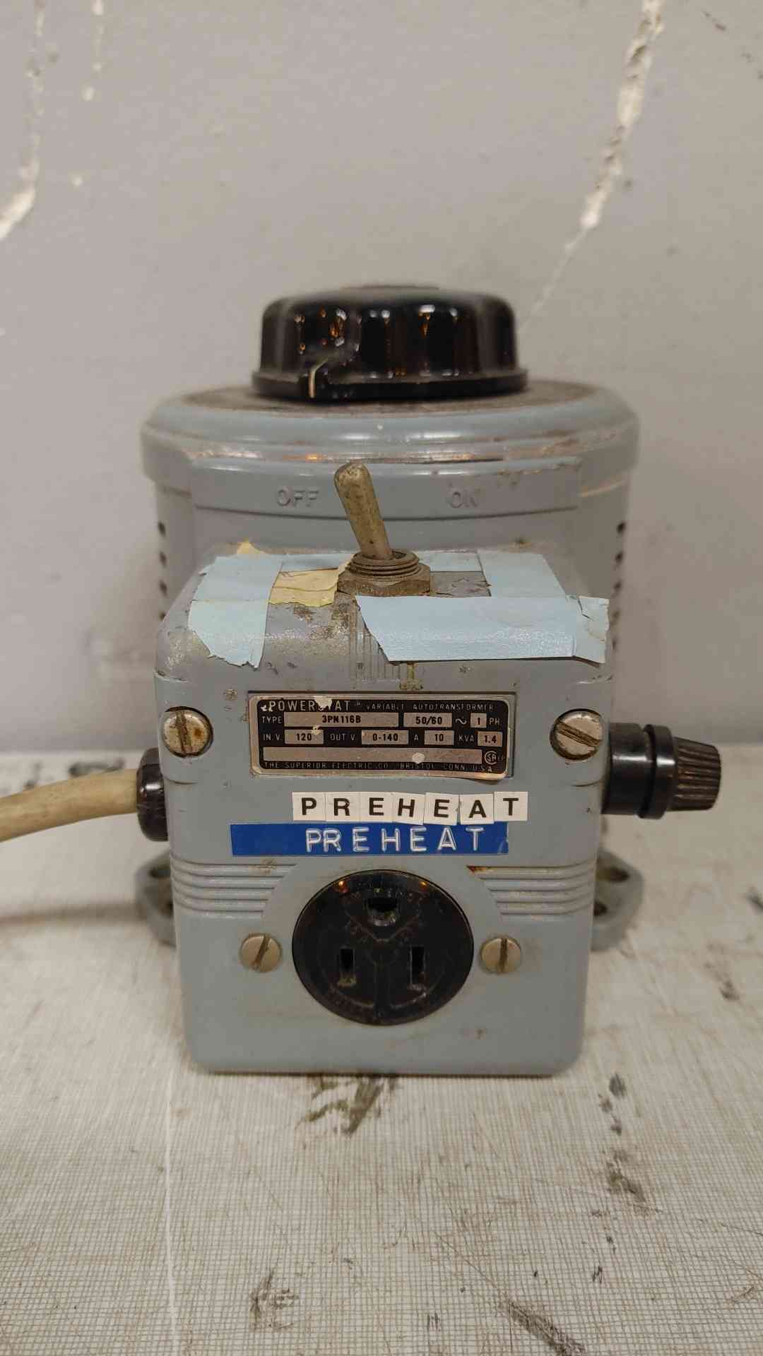Superior Electric Powerstat Variable Transformer 1PH 120VAC 10A 1.4KVA 3PN116B