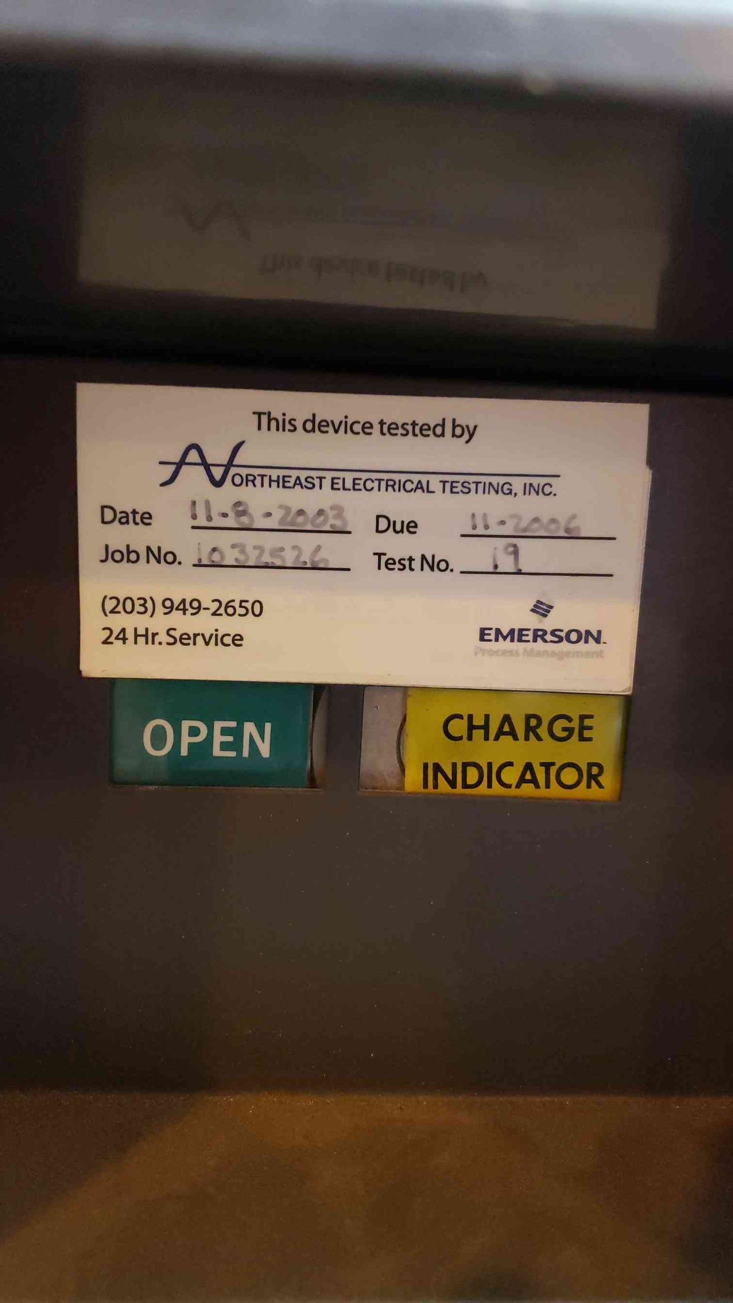 GE 4000A Low Voltage Power Circuit Breaker AKR-8D-100-1 (SKU: 108185