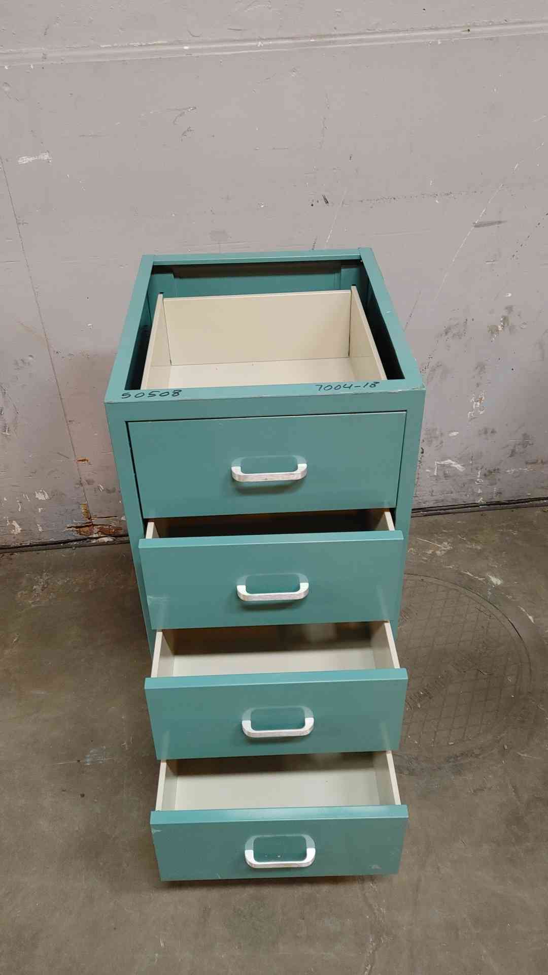 18' Duralab Drawers Only Casework (108292)