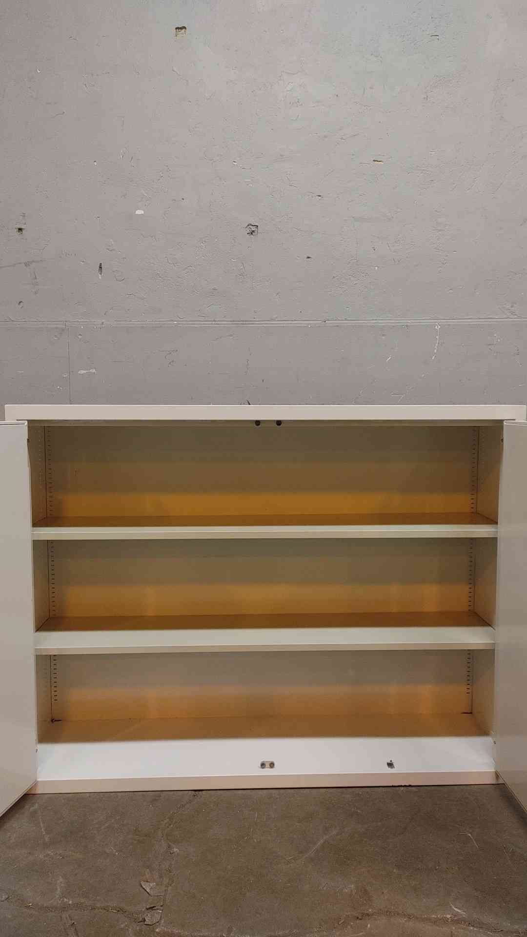 4'x13"x3' Duralab Solid Dual Door Overhead Casework (108357)
