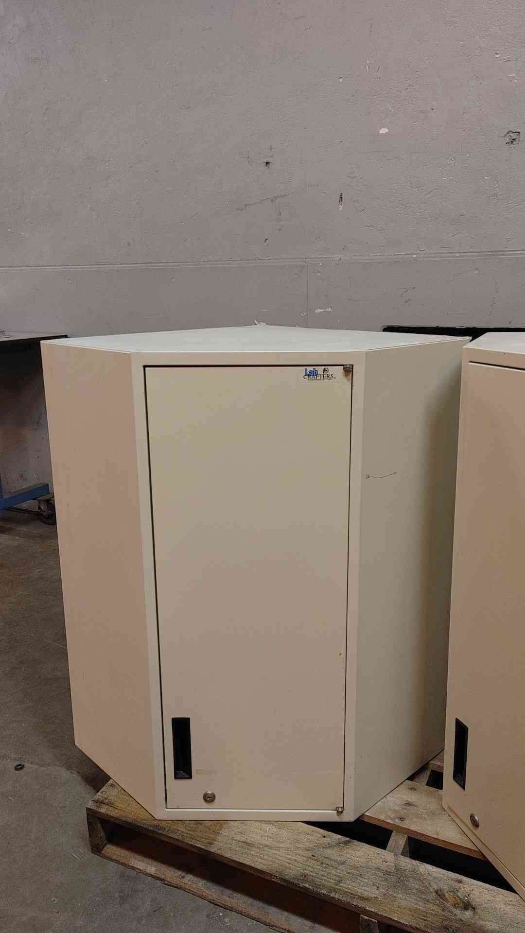 Lab Crafters Corner Cabinet Overhead (108381)