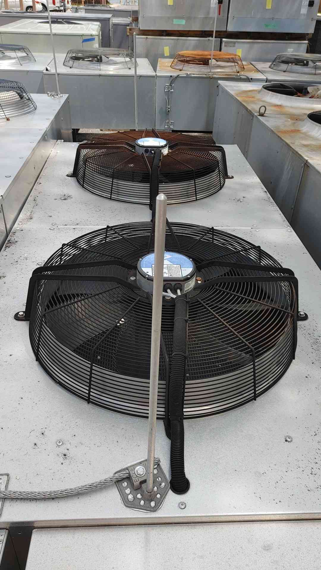 Vertiv Liebert MC 2 Fan Condenser 208/230V 3PH .75HP MCM080E8YDI113 (108426)