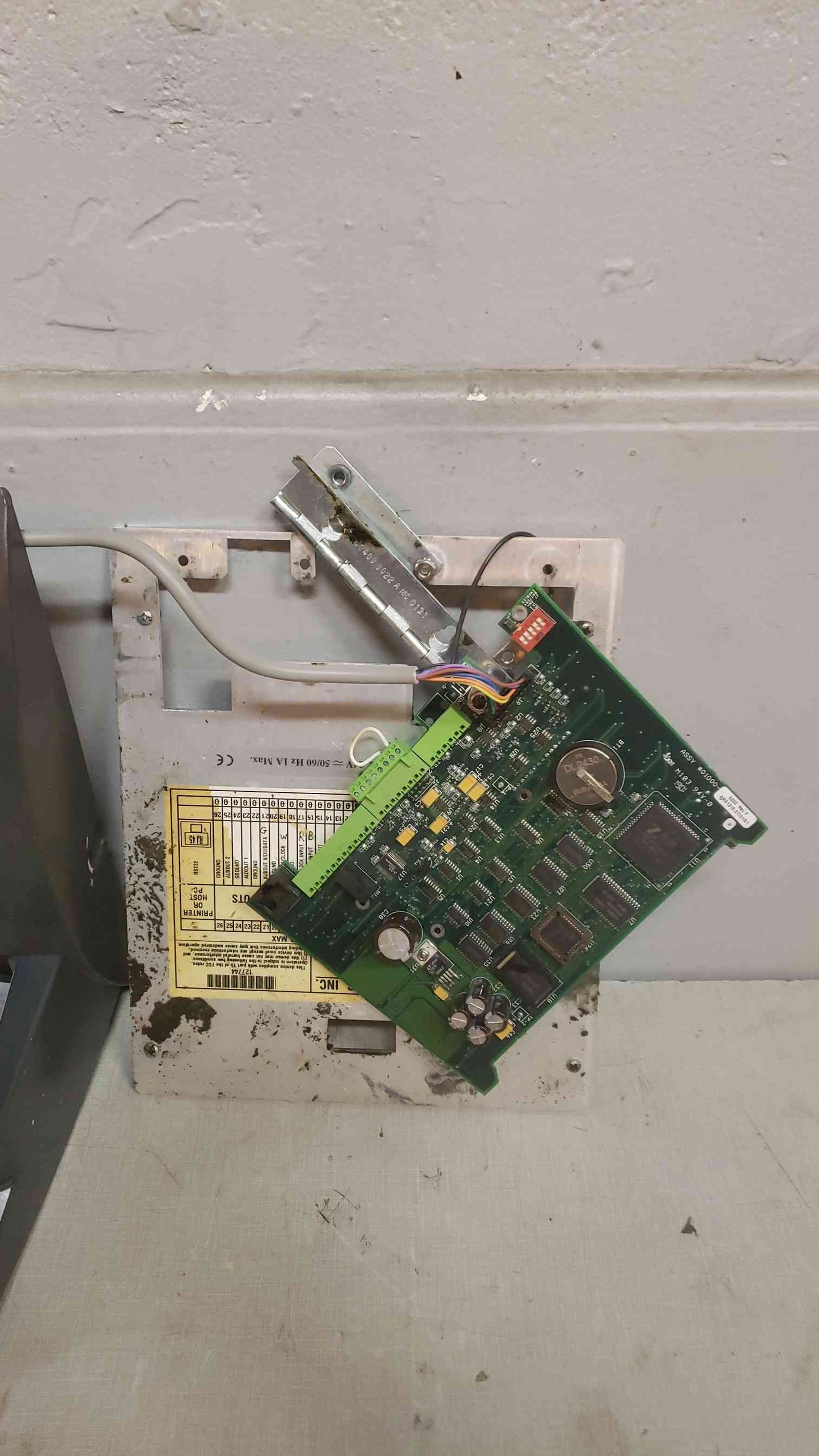 *Pickup Only* Damaged Ir Recognition Systems Handkey 2 AS-IS