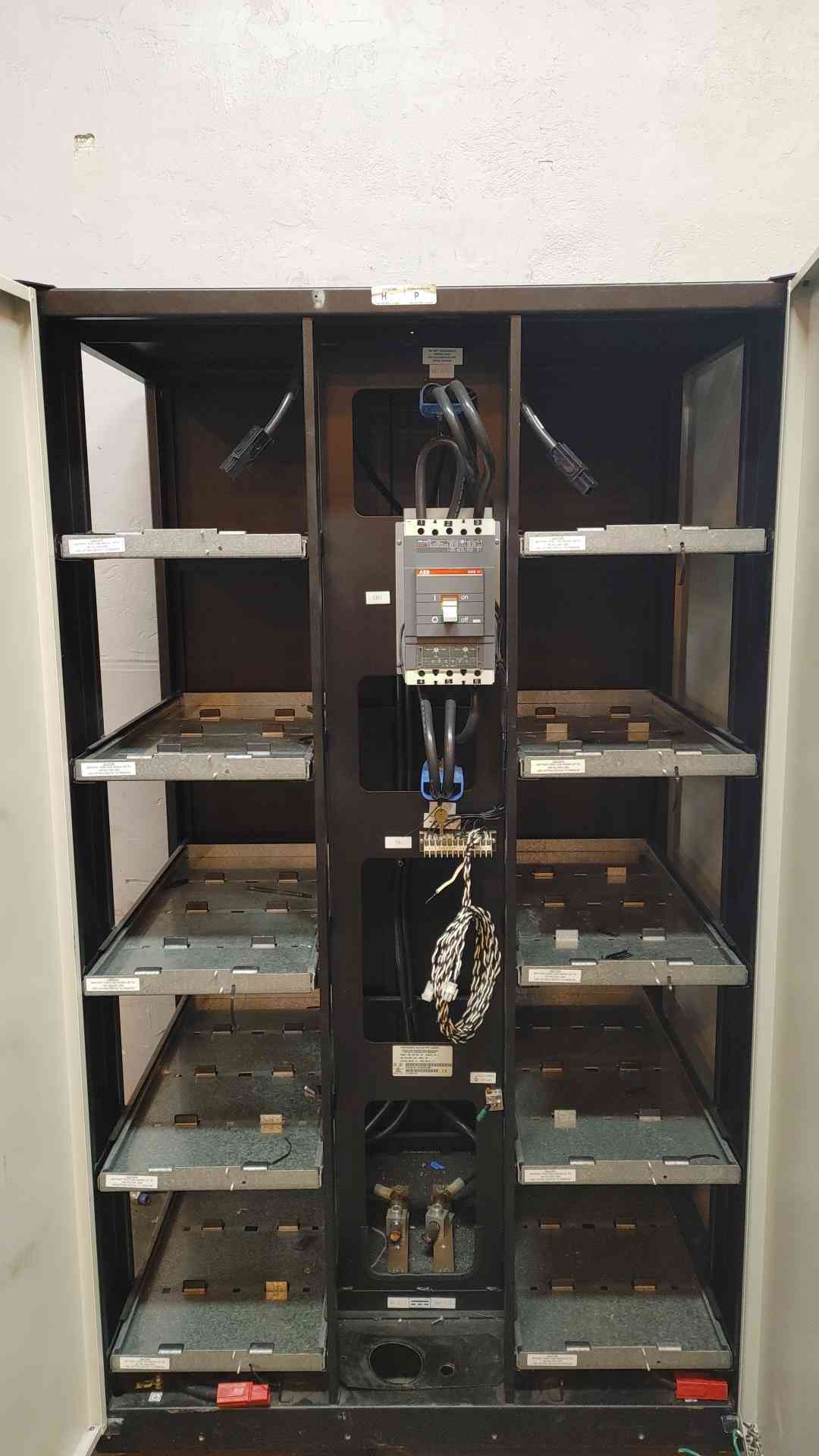 Powerware Plus Battery Cabinet 480VDC 300ADC 1085 Series (108570)