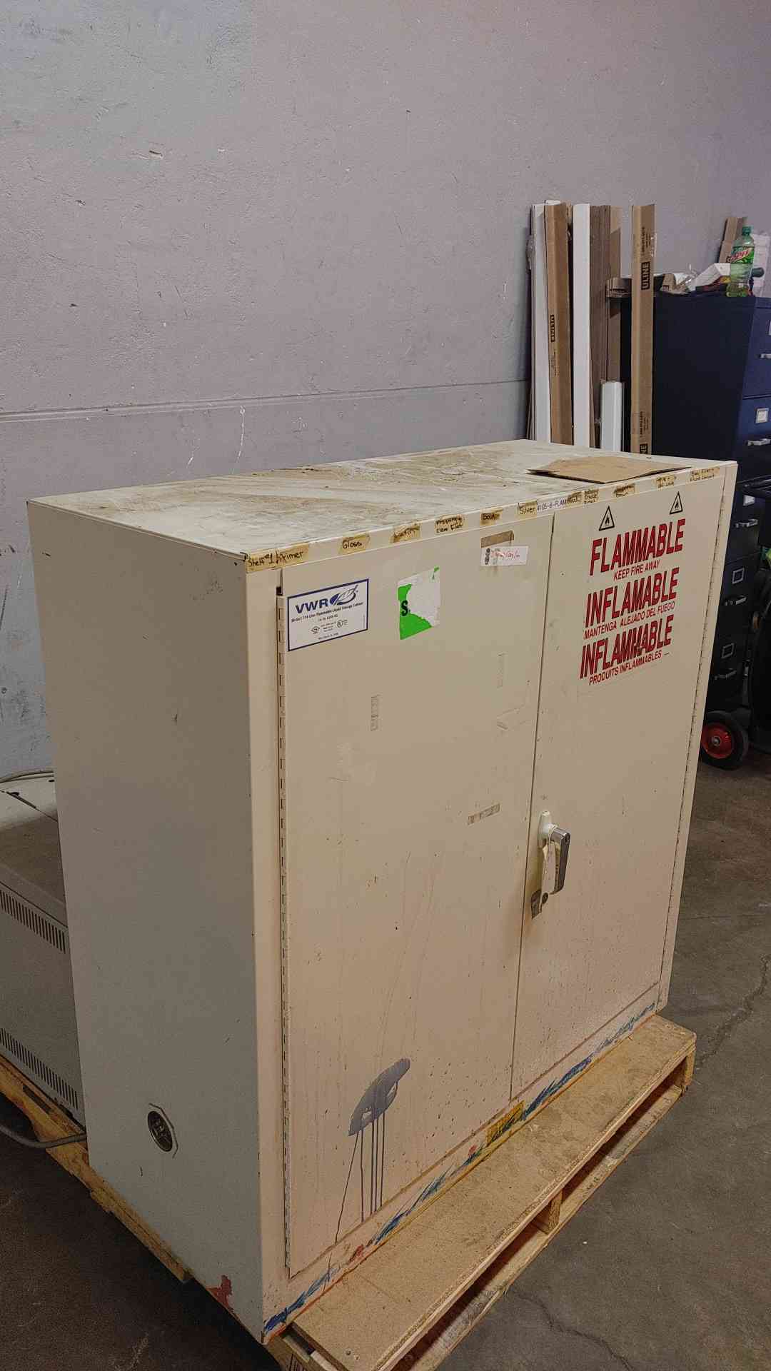 VWR 30 Gal Flammable Storage Cabinet (108720)