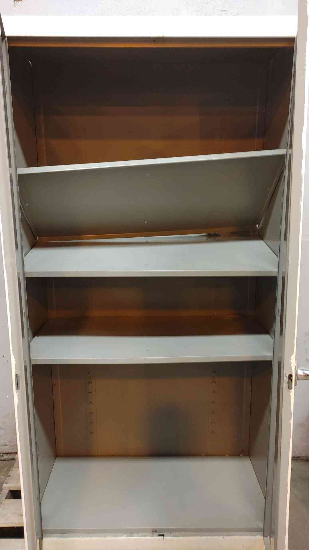 6' Tall Tennsco Metal Storage Cabinet with Shelves (108768)