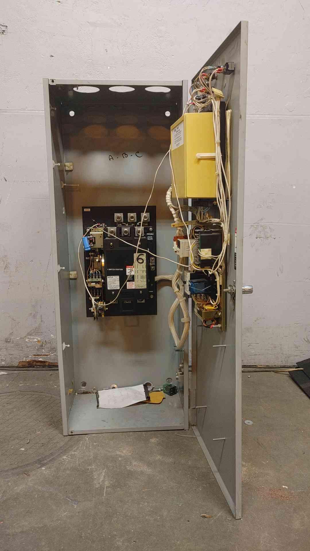 ASCO ATS 400A 480V E940340097XC Automatic Transfer Switch (108921)