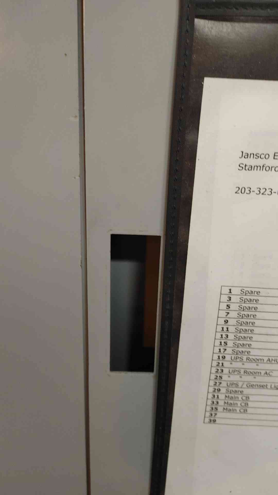 GE A Series Panelboard 125A 208/120V 3PH 4W with Main (108989)
