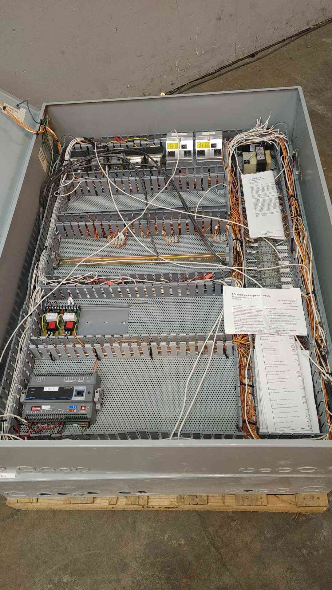 JOHNSON CONTROLS FEC2610 Field Equipment Controller (SKU: 109829)