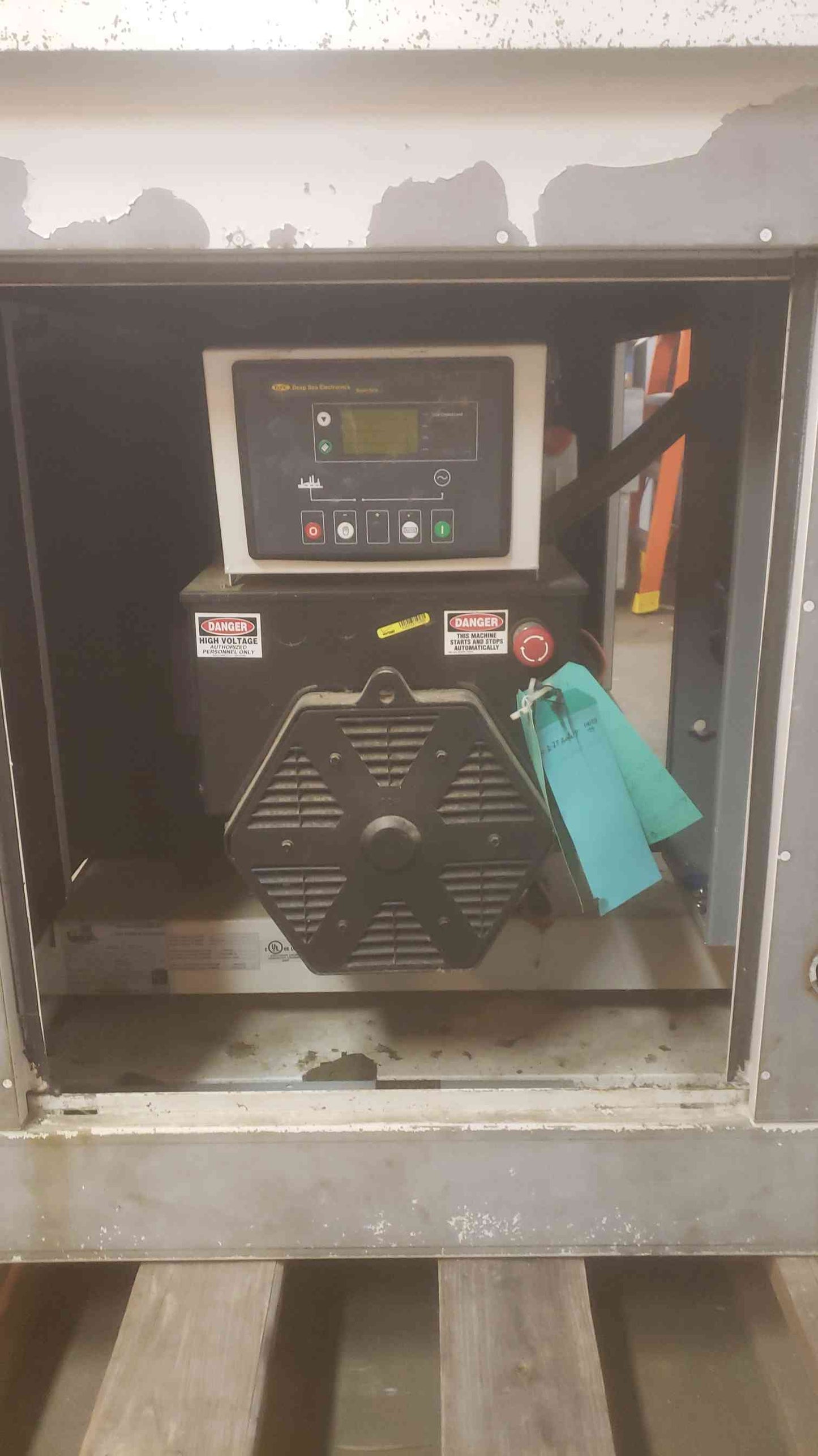 30KW Lynx 30SG LP Nat Gas Generator 1006 Hrs. (SKU: 110401)