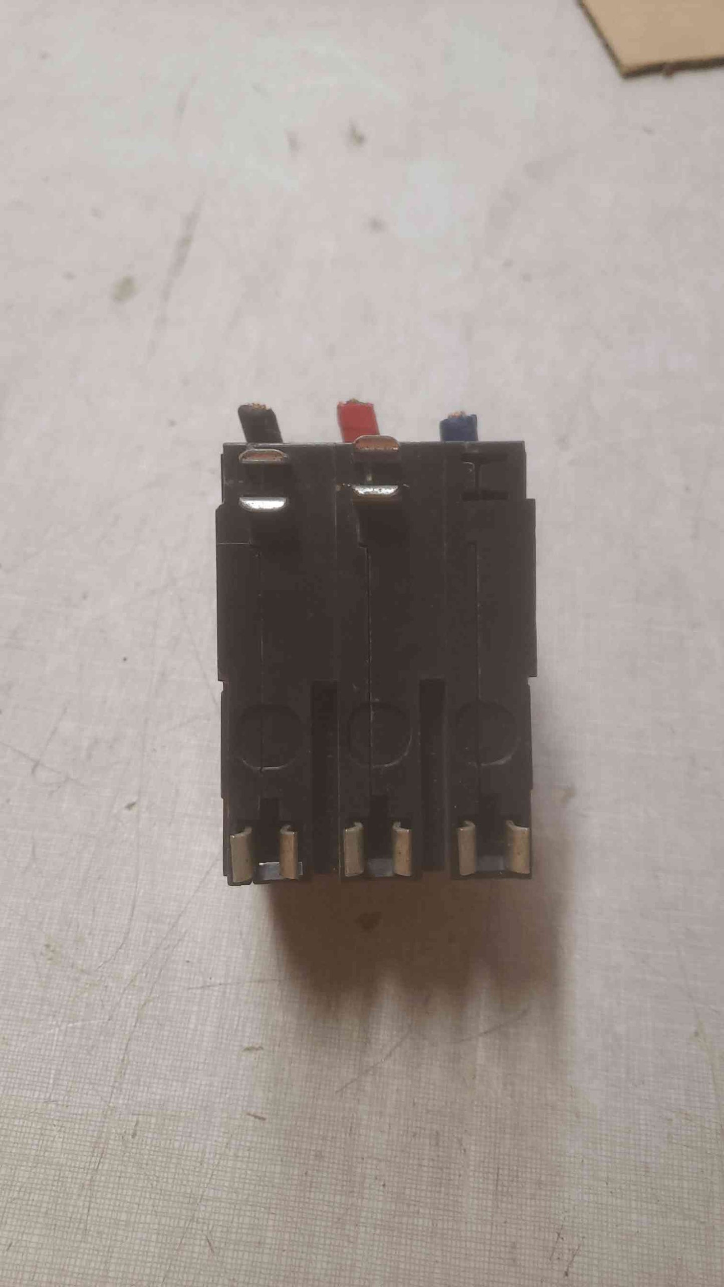 SQUARE D 3Pole 50A 240V CIRCUIT BREAKER MJ-5440(SKU: 110545)