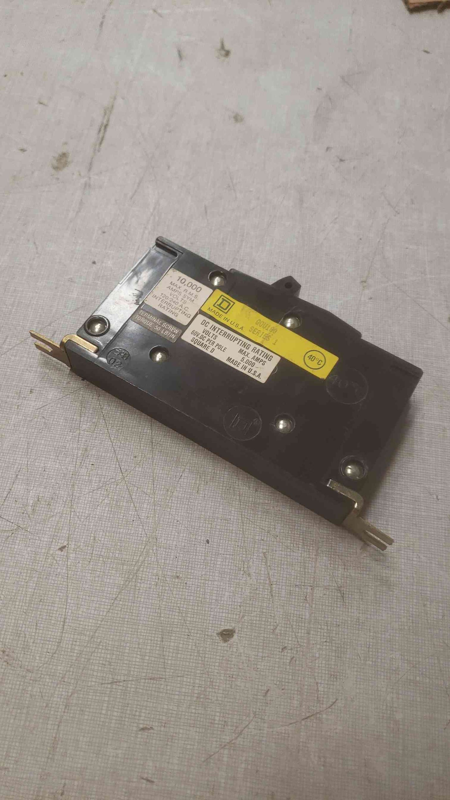 SQUARE D 1Pole 80A 120/240V CIRCUIT BREAKER Q0V180(SKU: 110546)