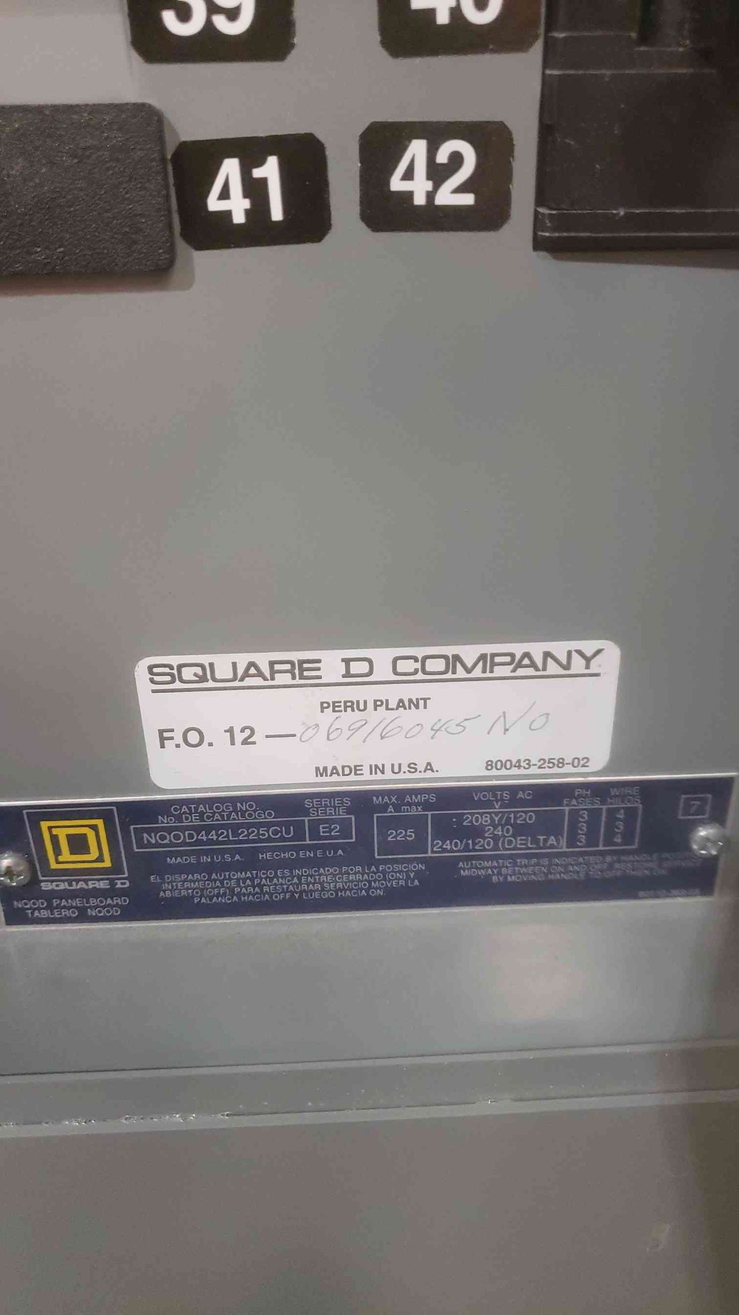 SQUARE D 225A 208Y/120/240V 3PH 4W PANELBOARD NQOD(SKU: 110593)