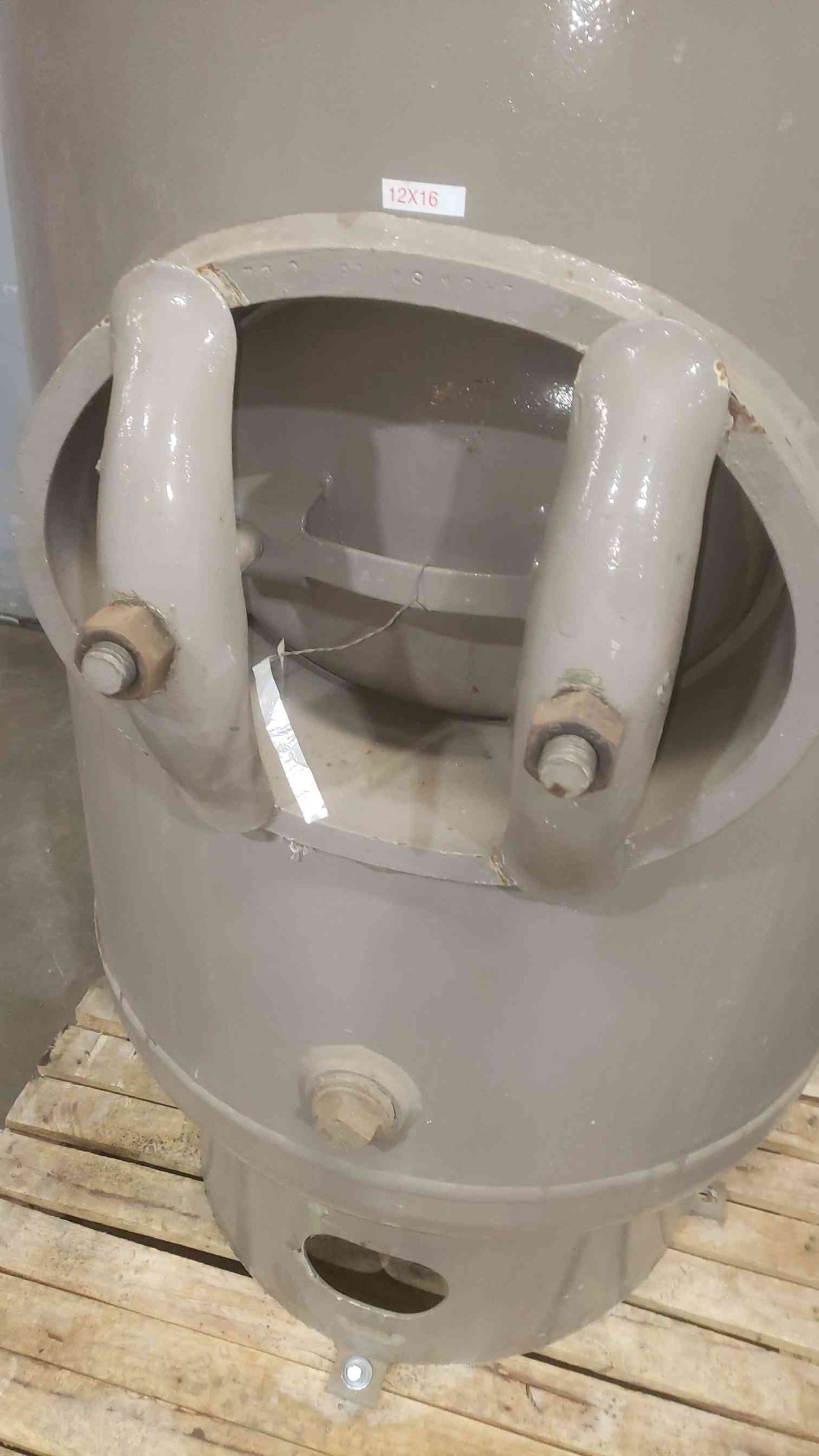 200 Gal Ingersoll-Rand Brown Expansion Tank (SKU: 110986)