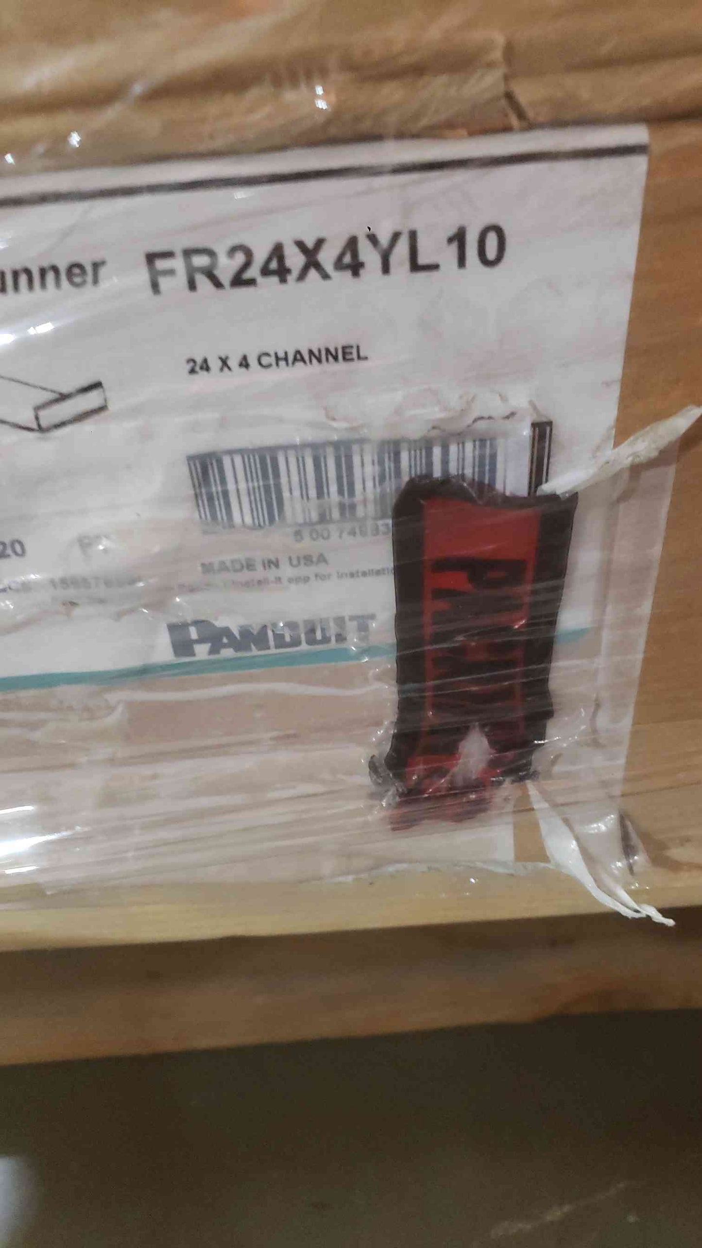 Panduit 52" FiberRunner 24x4 FR24X4YL10 (SKU: 111718)