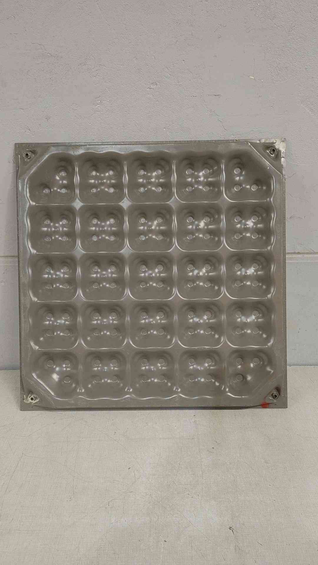 2'x2' Tate CCN1250 Raised Floor Tile (SKU: 112200)