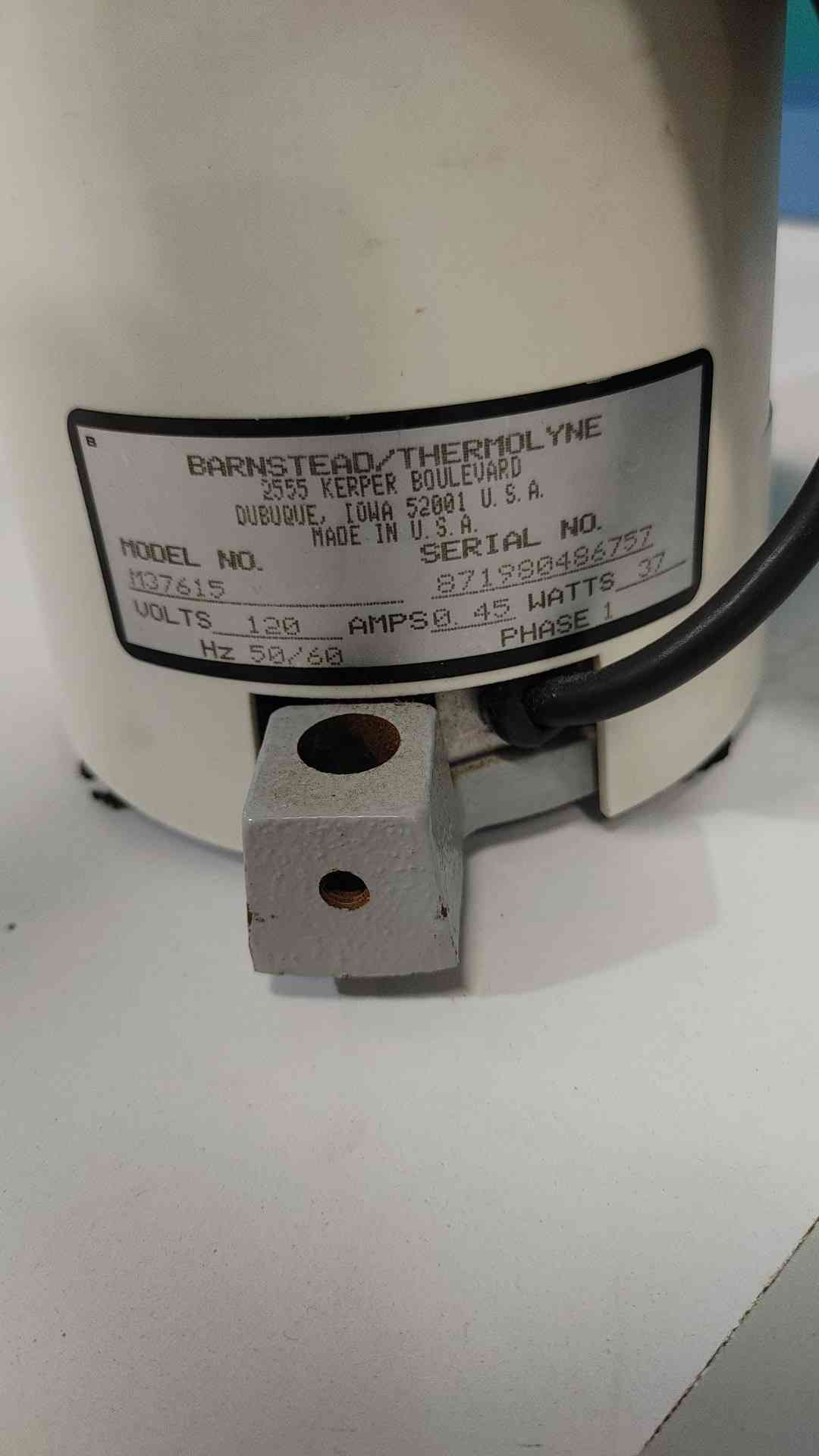 Thermolyne Maxi Mix II M37615 Type 37600 Benchtop Lab Vortex Mixer 120V