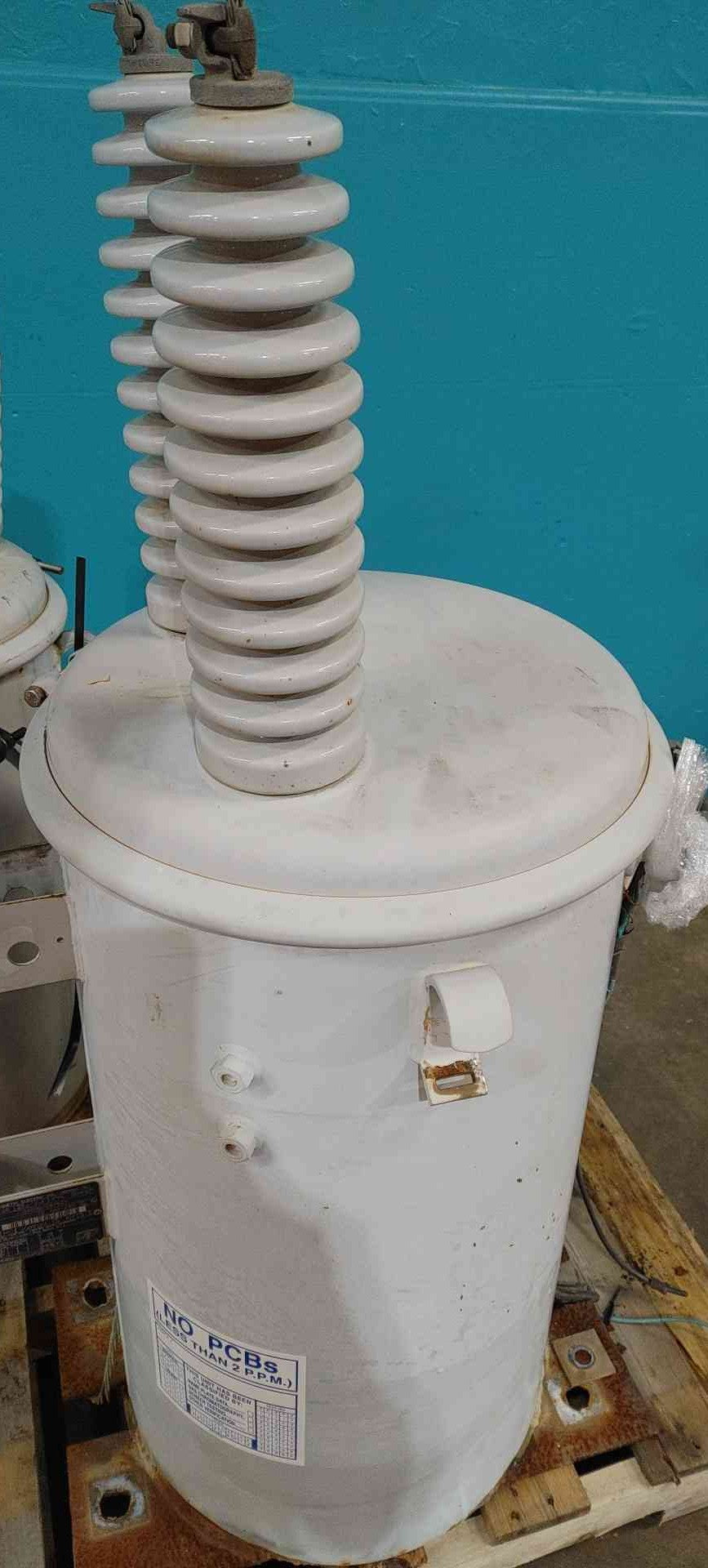 Magnetic Electric 25 kVA Overhead Pole Transformer 34500V 34.5kV to 120/240V