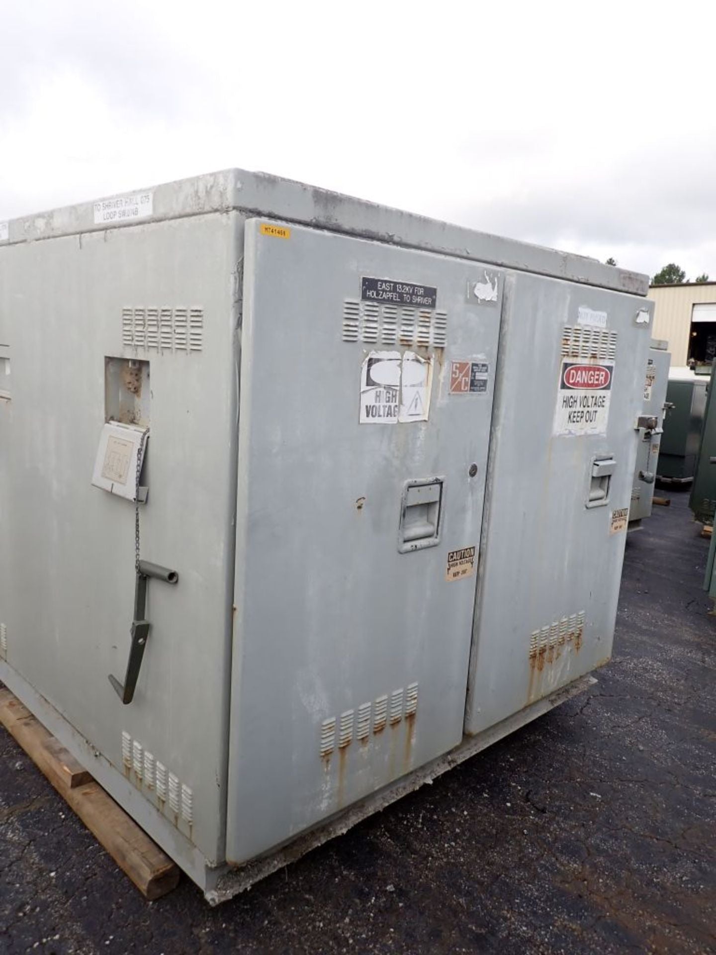 S&C 15KV Pad-Mount Switch Cat No. CD-616912-S101 (SKU: 110107)