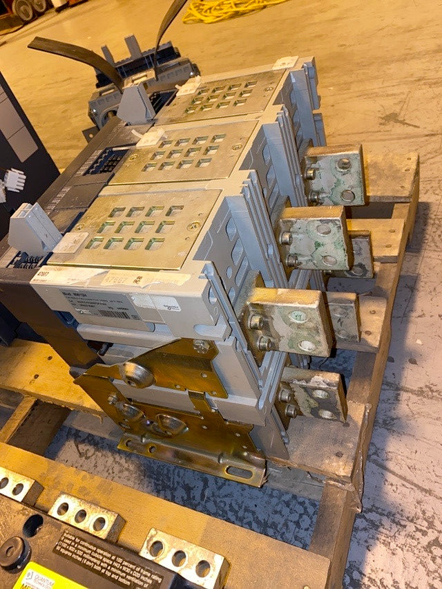 Merlin Gerin, Masterpact NW12H, 1200A Circuit Breaker (S6LLST1545)