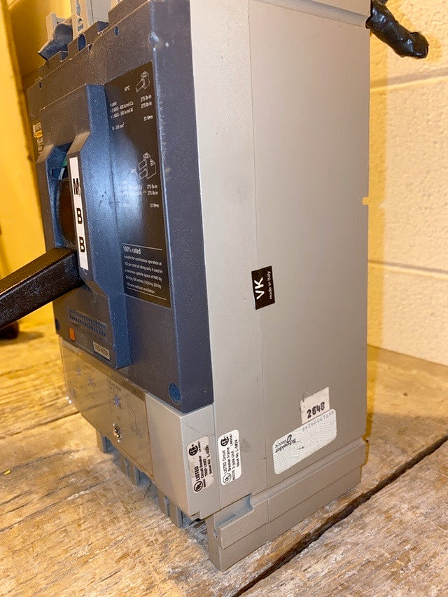 400A Merlin Gerin NSJ400 H Circuit Breaker(S6LLST1366)